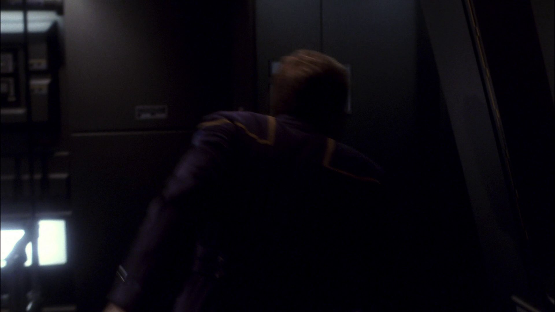 extant_StarTrek_ENT_1x11-ColdFront_3443.jpg