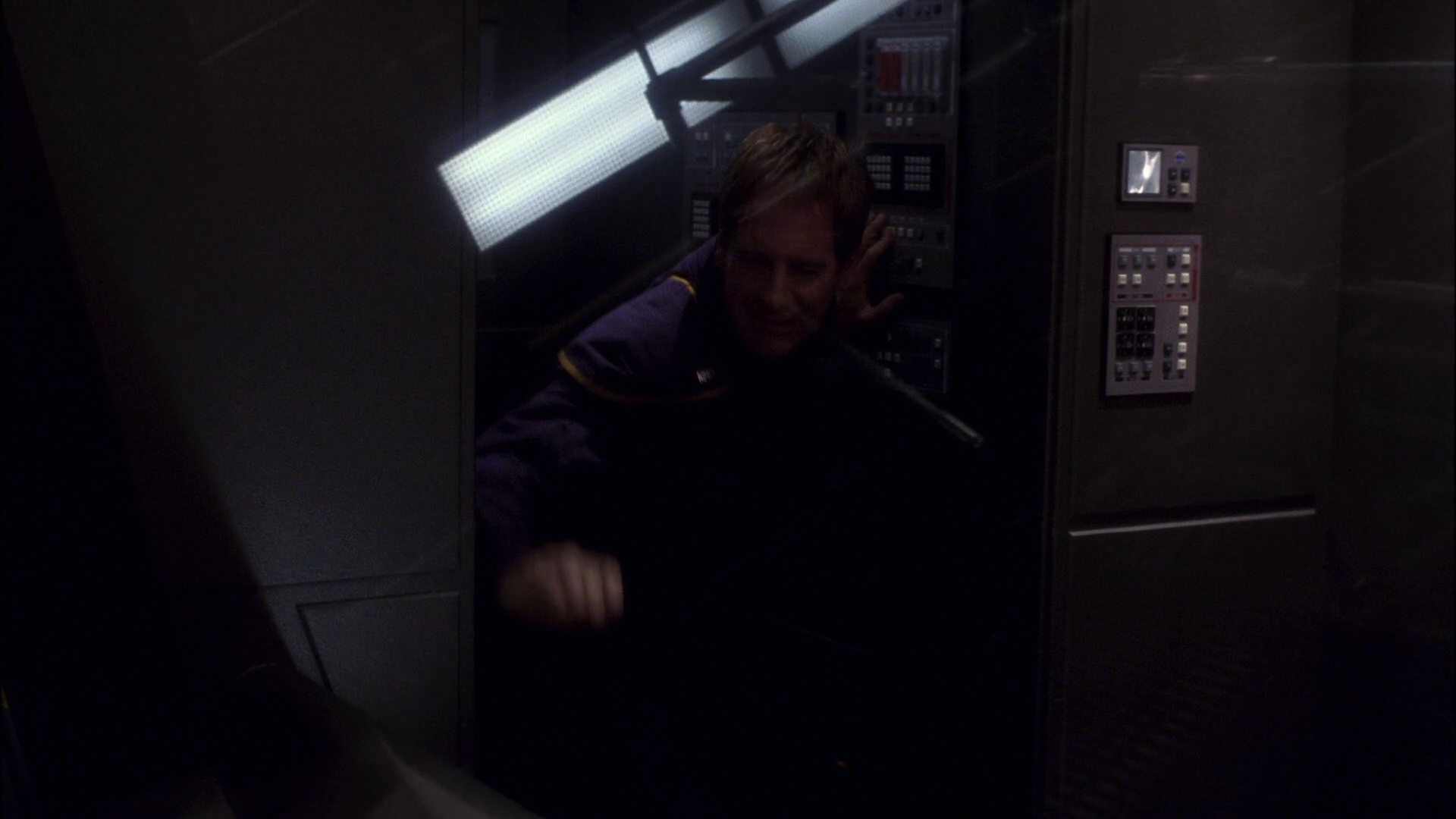 extant_StarTrek_ENT_1x11-ColdFront_3456.jpg