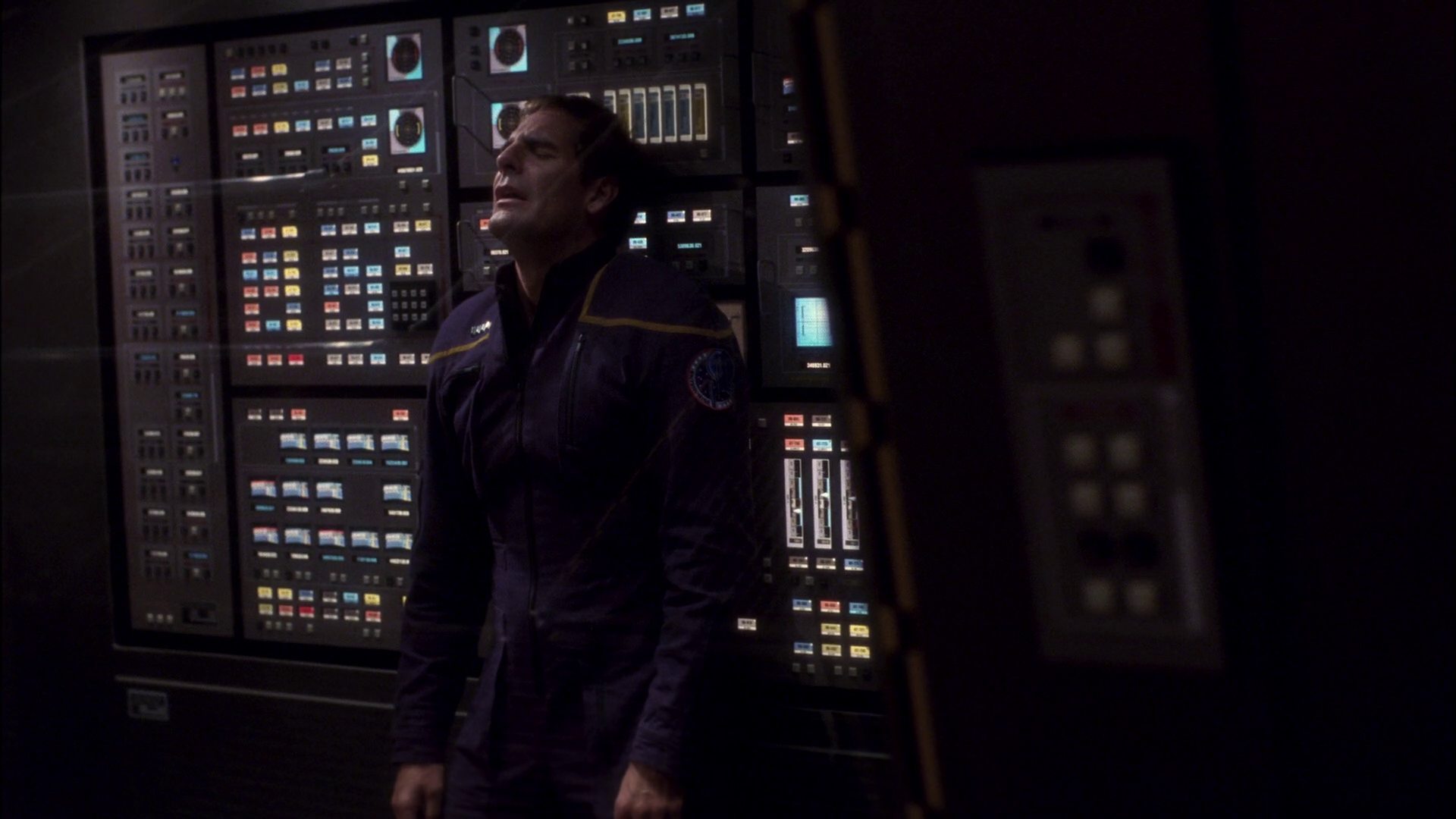 extant_StarTrek_ENT_1x11-ColdFront_3503.jpg