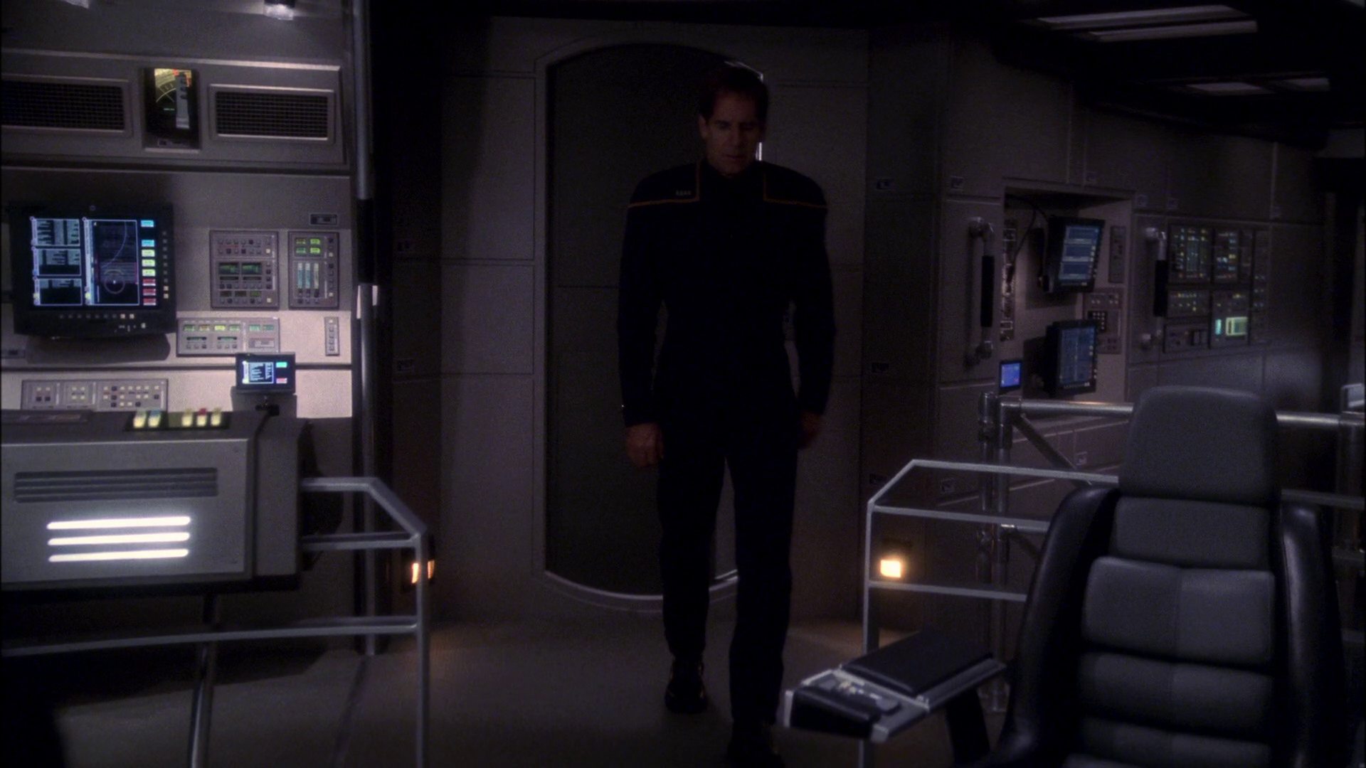 extant_StarTrek_ENT_1x11-ColdFront_3591.jpg
