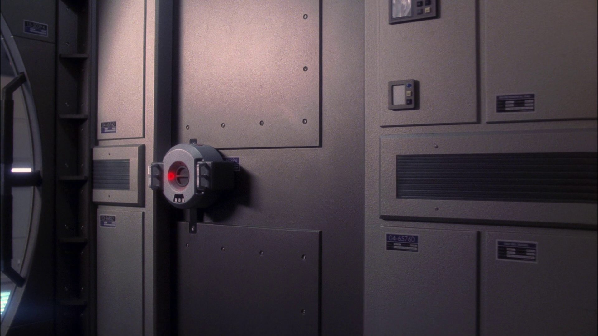 extant_StarTrek_ENT_1x11-ColdFront_3672.jpg
