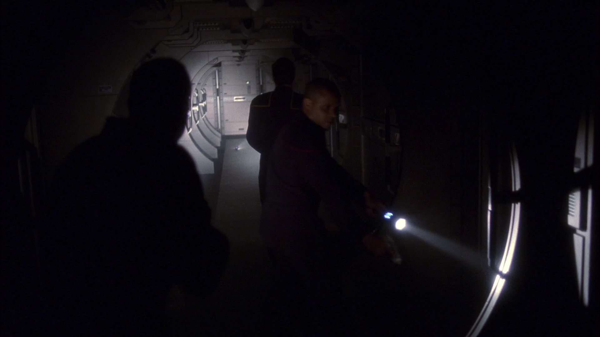 extant_StarTrek_ENT_1x12-SilentEnemy_1915.jpg
