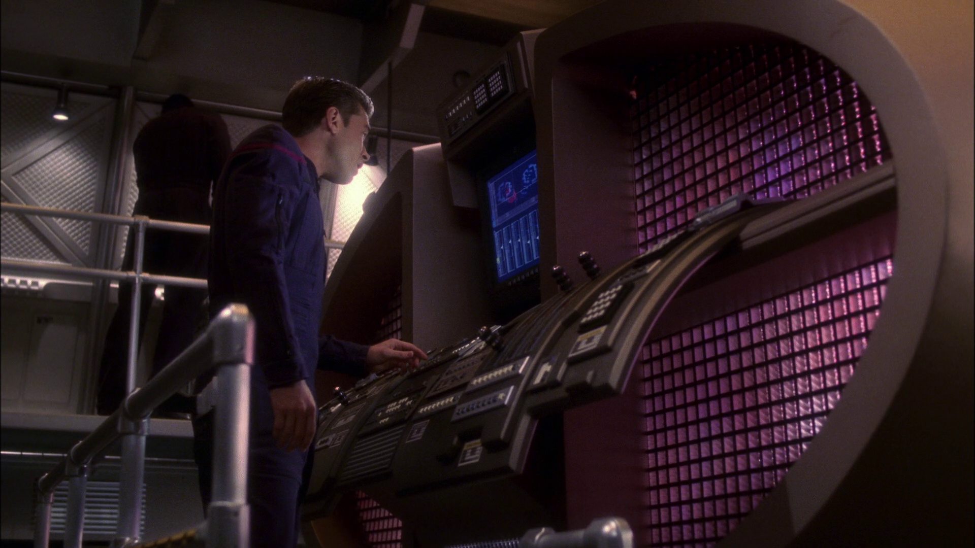 extant_StarTrek_ENT_1x12-SilentEnemy_2100.jpg