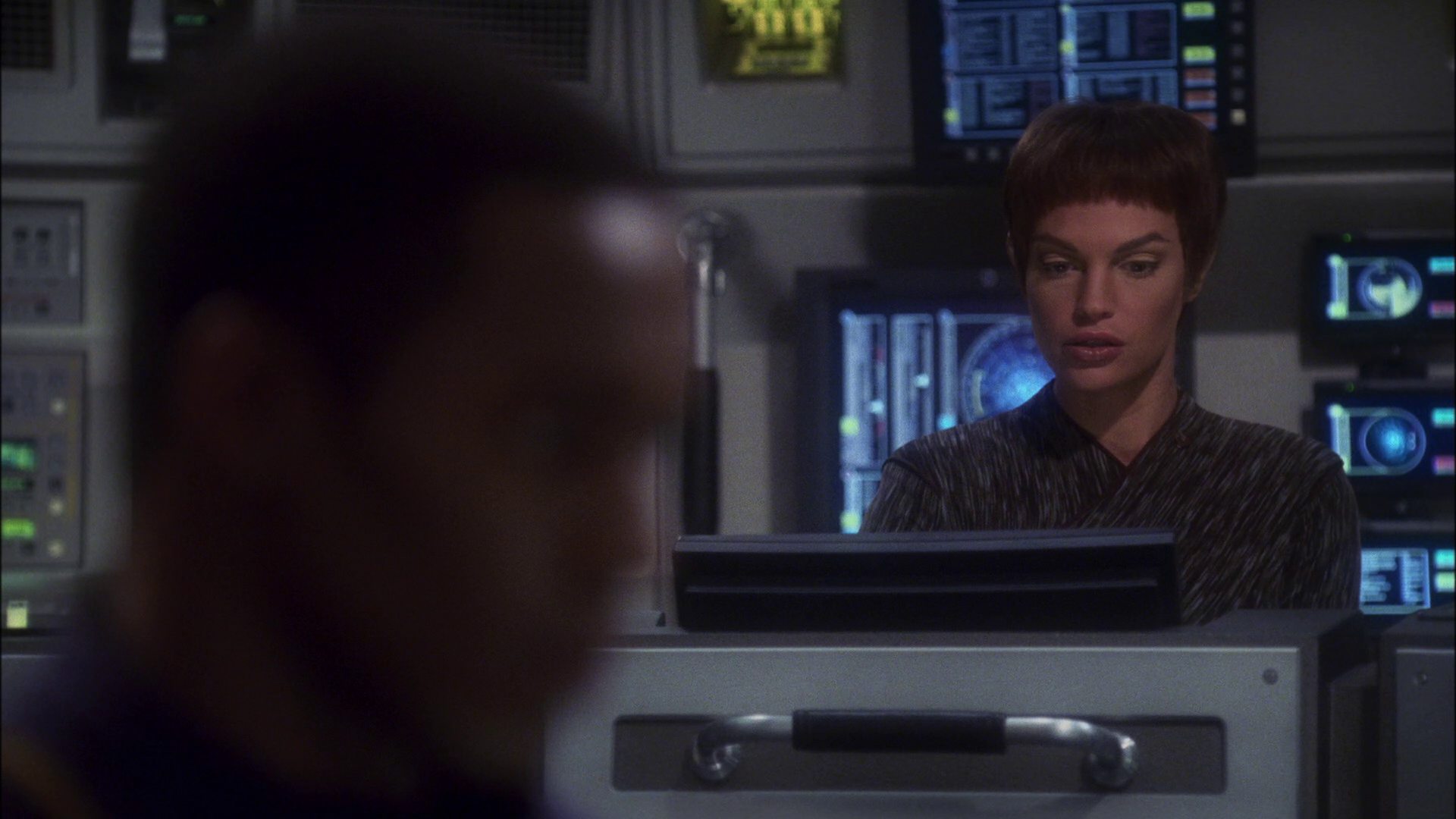 extant_StarTrek_ENT_1x12-SilentEnemy_2804.jpg