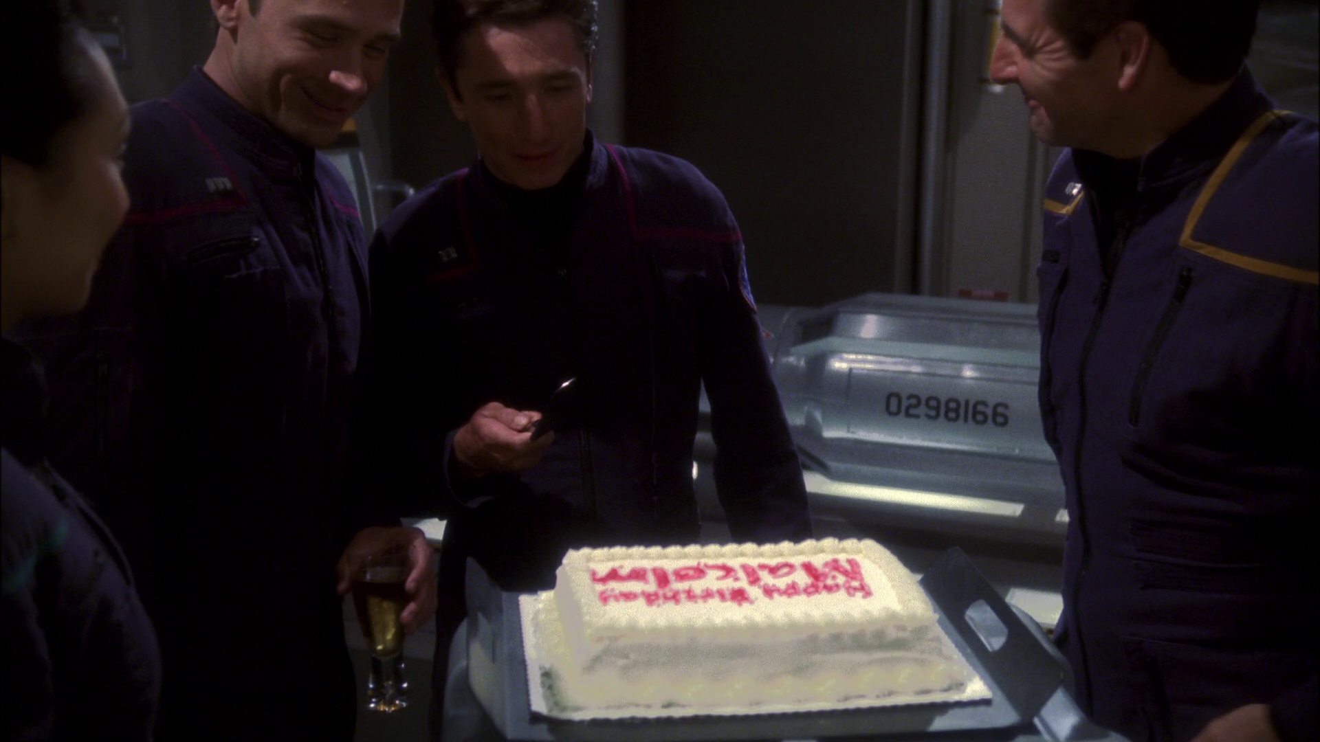 extant_StarTrek_ENT_1x12-SilentEnemy_3627.jpg
