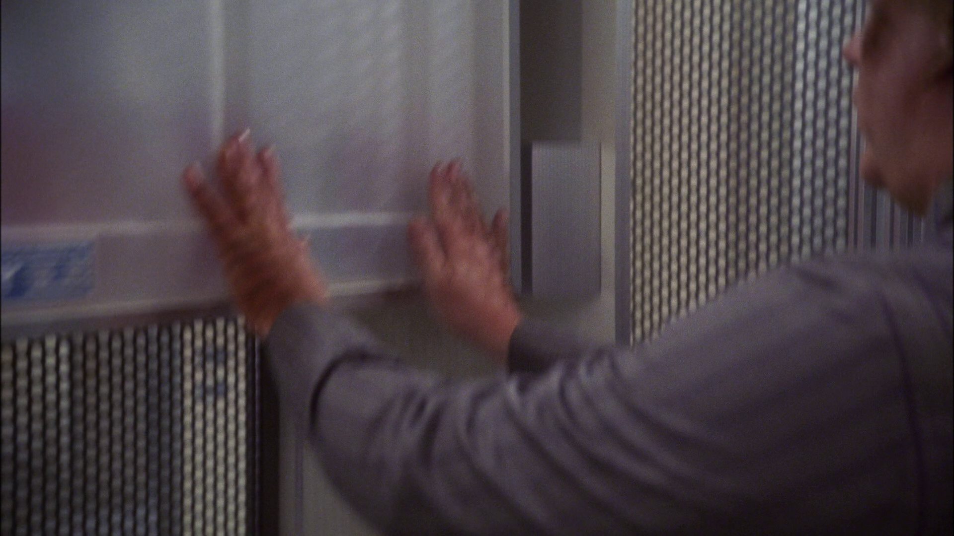 extant_StarTrek_ENT_1x13-DearDoctor_0020.jpg