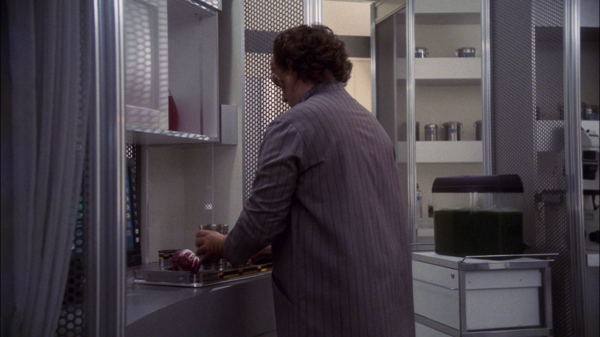 extant_StarTrek_ENT_1x13-DearDoctor_0023.jpg
