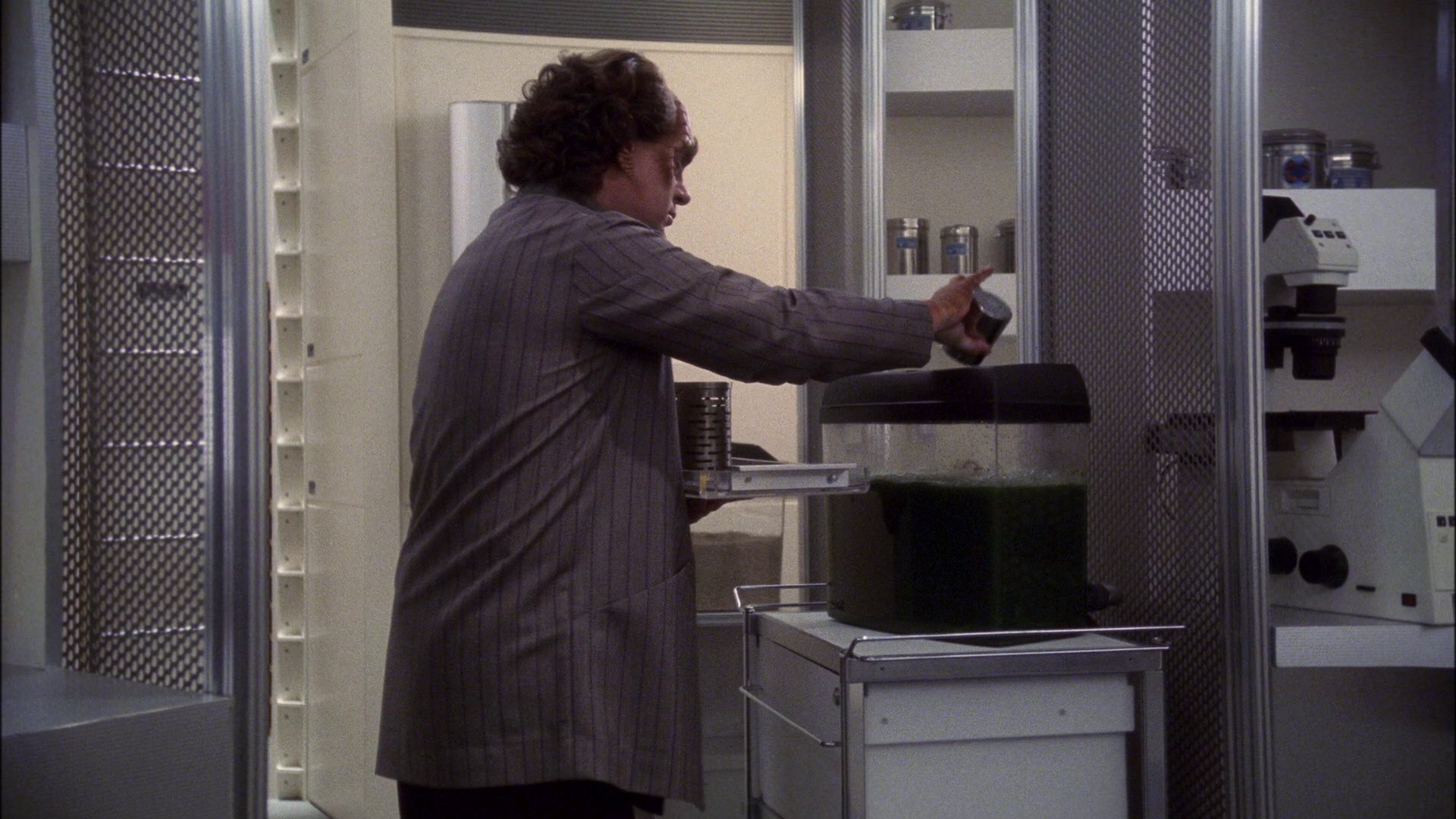 extant_StarTrek_ENT_1x13-DearDoctor_0046.jpg