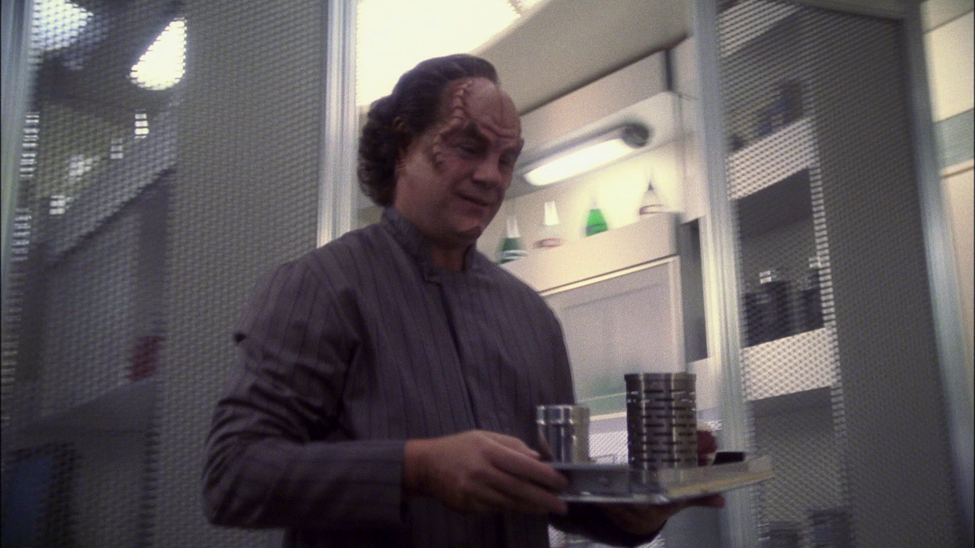 extant_StarTrek_ENT_1x13-DearDoctor_0052.jpg