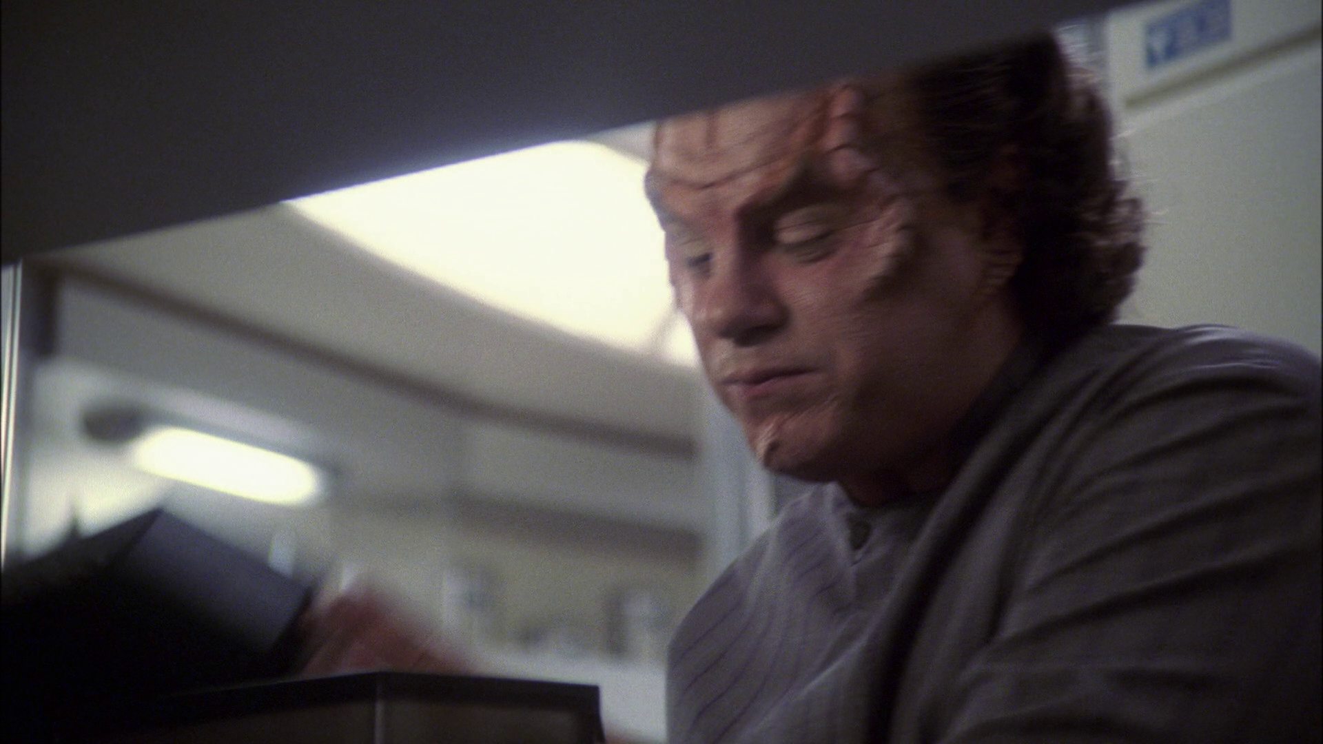 extant_StarTrek_ENT_1x13-DearDoctor_0114.jpg