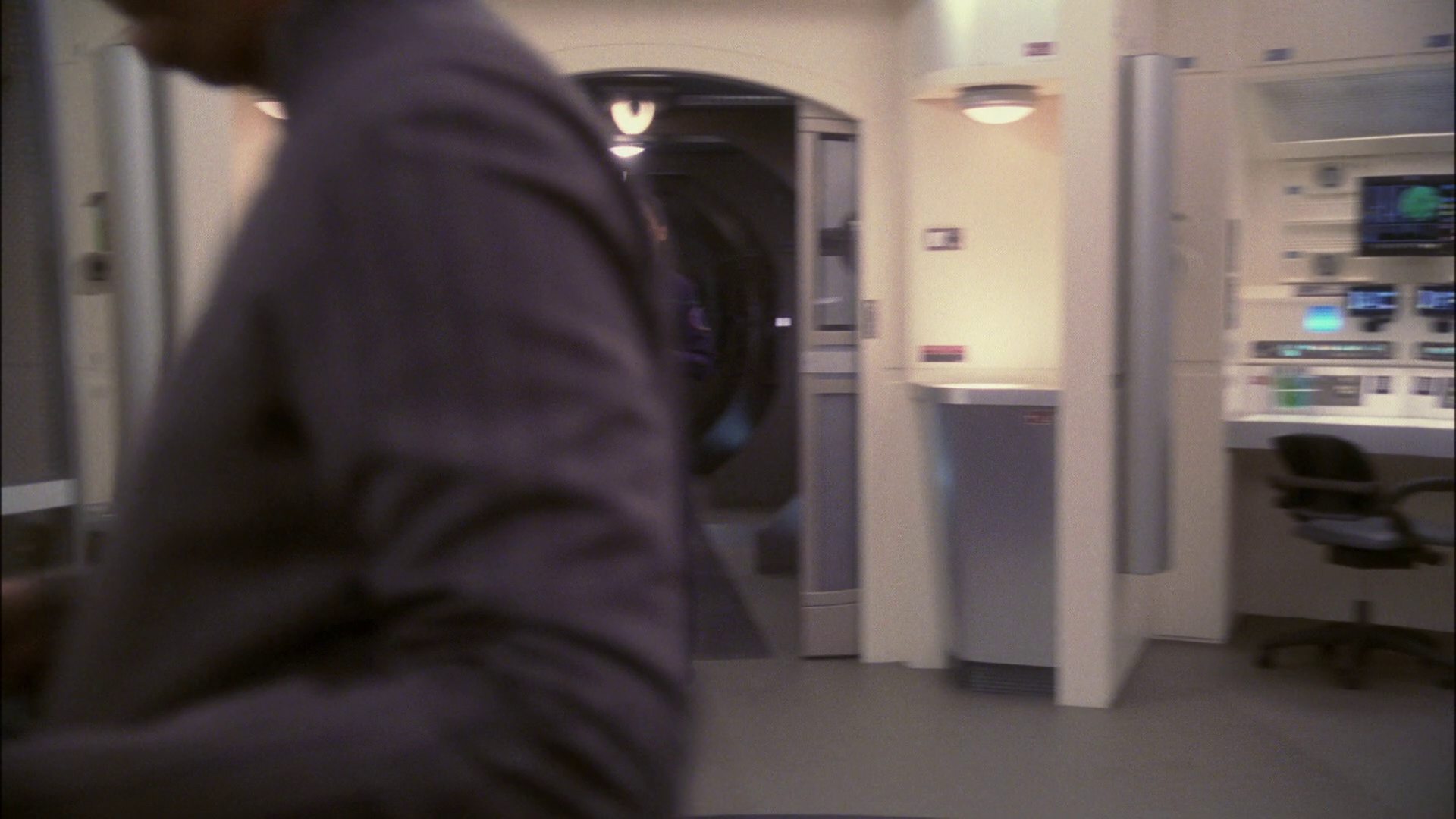 extant_StarTrek_ENT_1x13-DearDoctor_0240.jpg