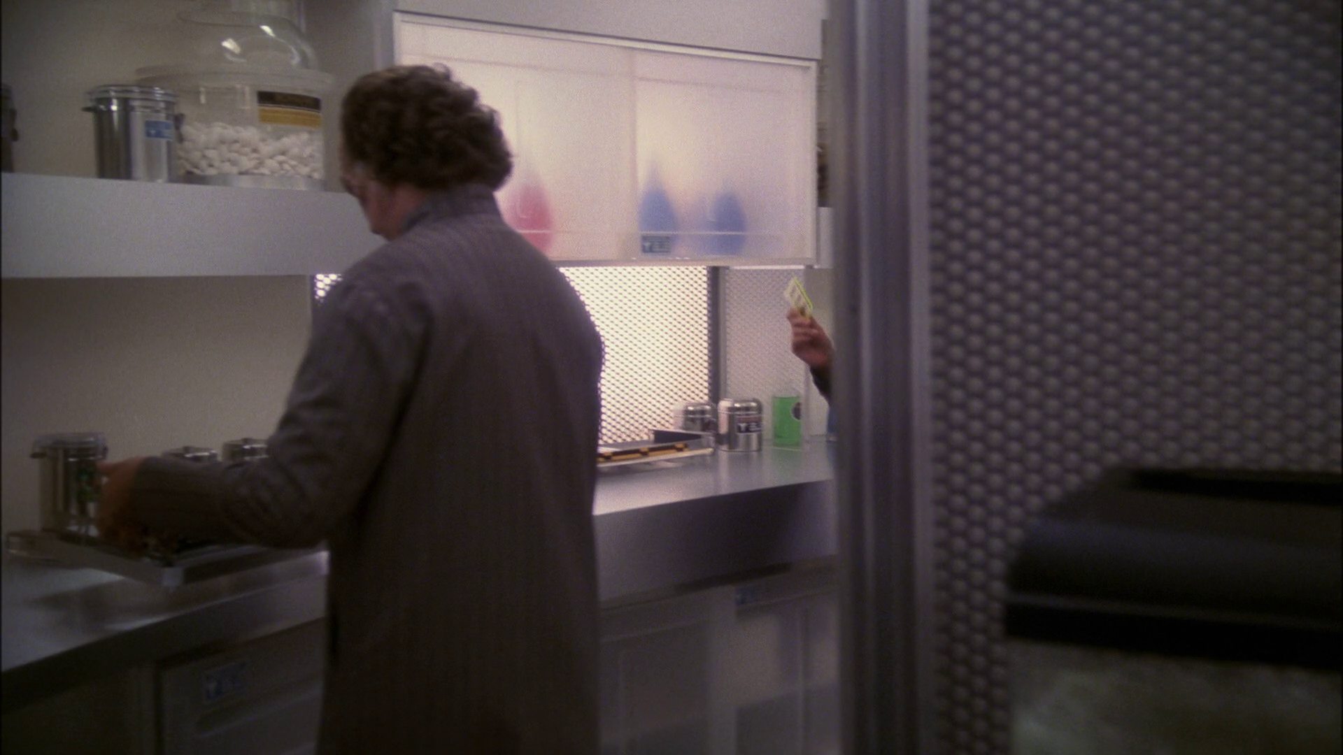 extant_StarTrek_ENT_1x13-DearDoctor_0245.jpg