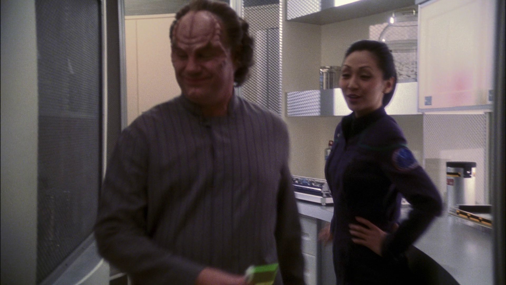 extant_StarTrek_ENT_1x13-DearDoctor_0291.jpg