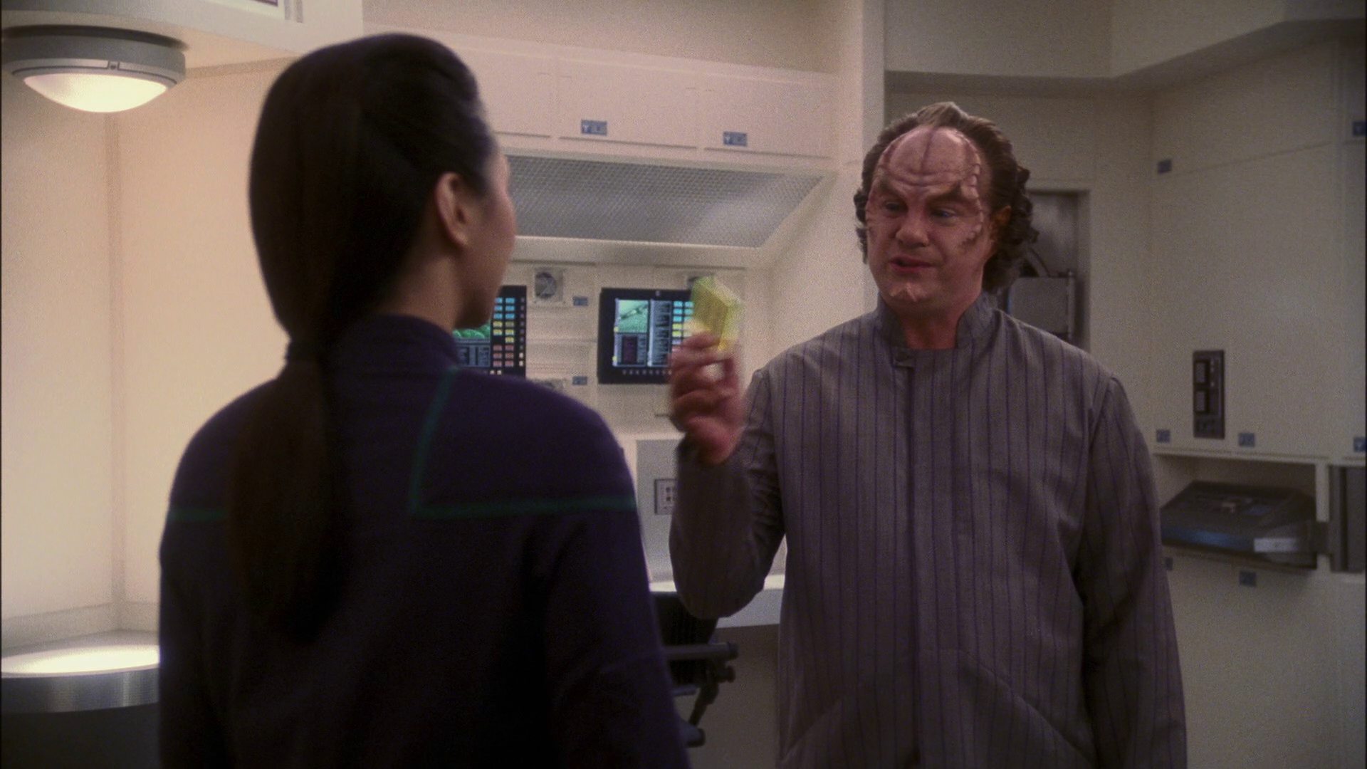 extant_StarTrek_ENT_1x13-DearDoctor_0301.jpg