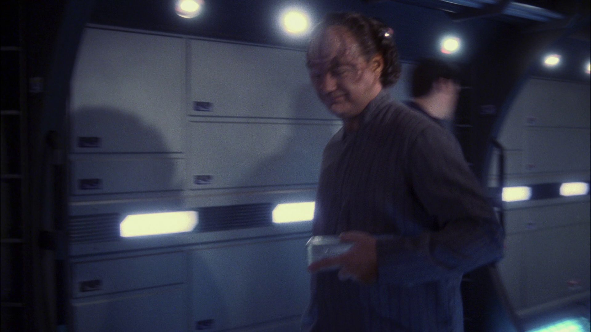 extant_StarTrek_ENT_1x13-DearDoctor_0354.jpg