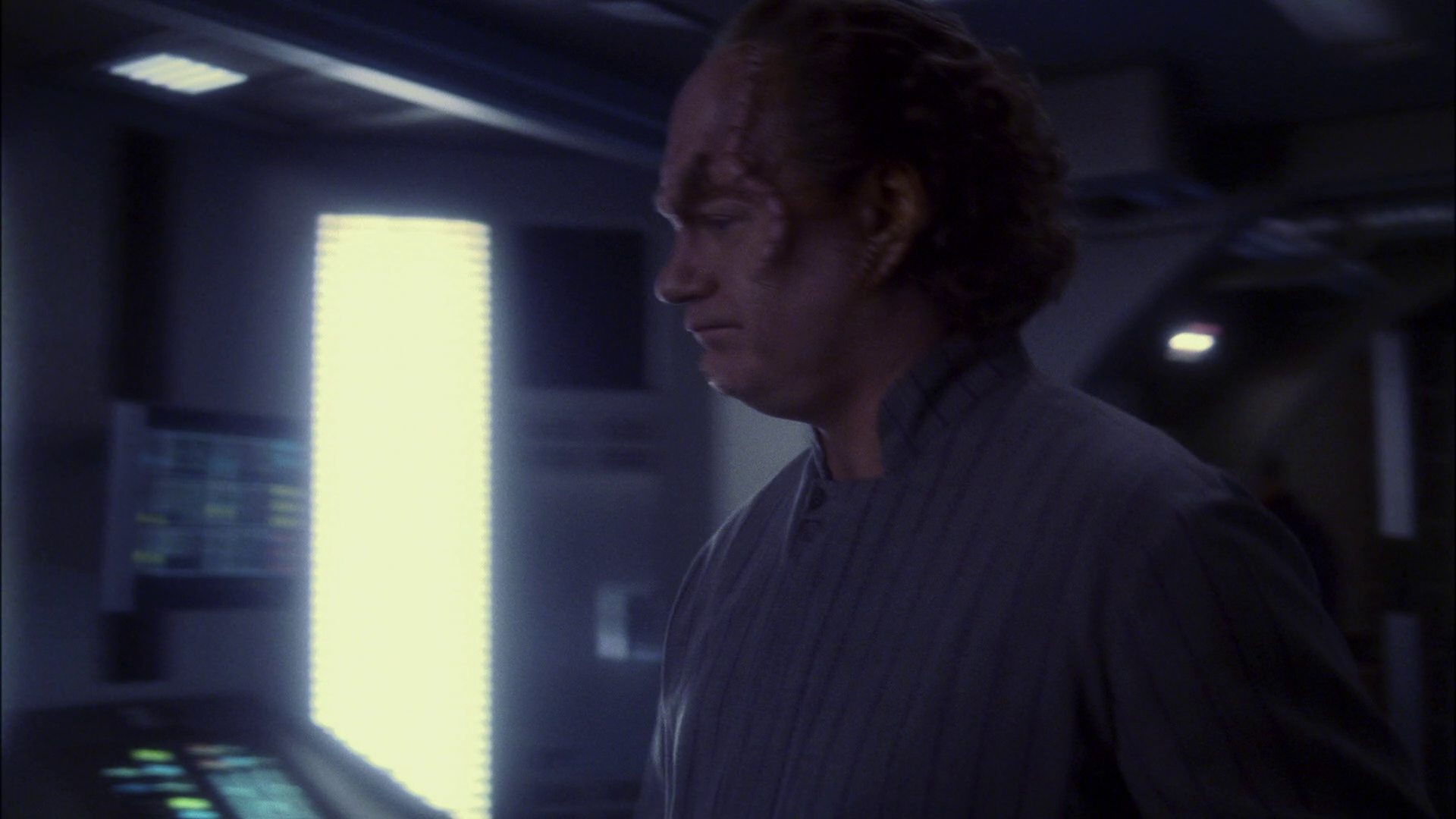 extant_StarTrek_ENT_1x13-DearDoctor_0357.jpg