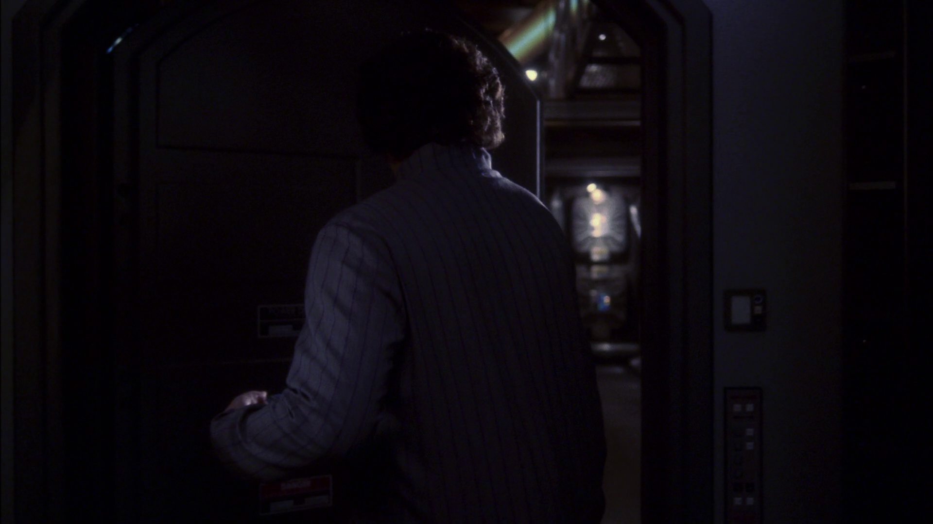extant_StarTrek_ENT_1x13-DearDoctor_0361.jpg