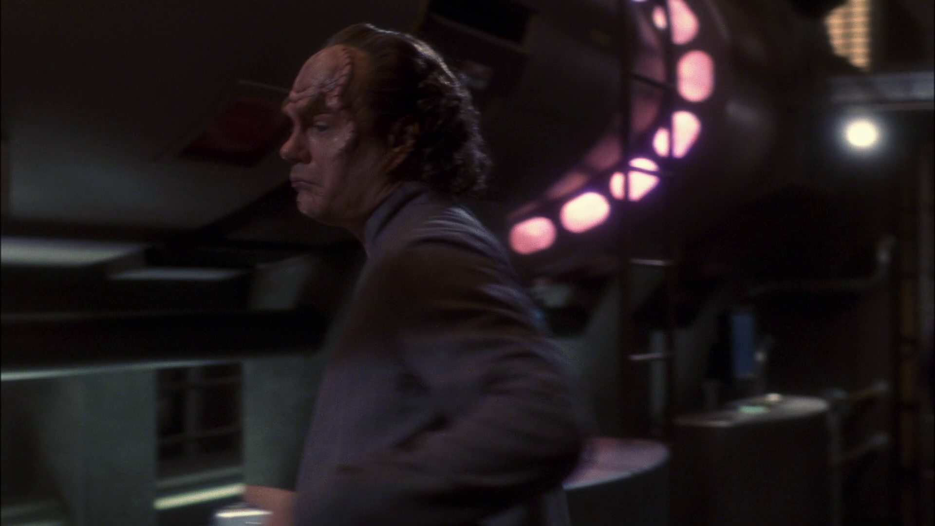 extant_StarTrek_ENT_1x13-DearDoctor_0372.jpg