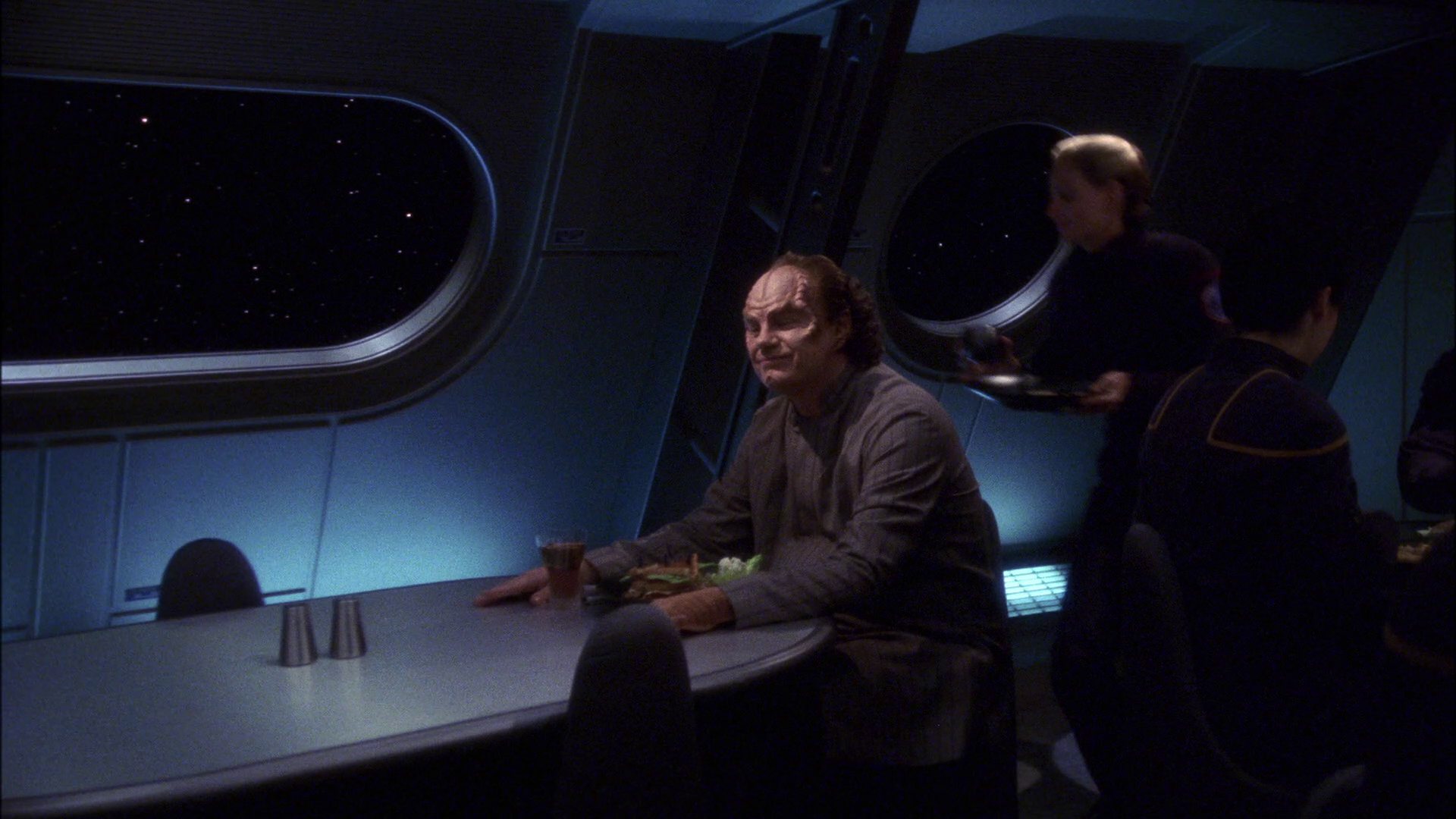 extant_StarTrek_ENT_1x13-DearDoctor_0441.jpg