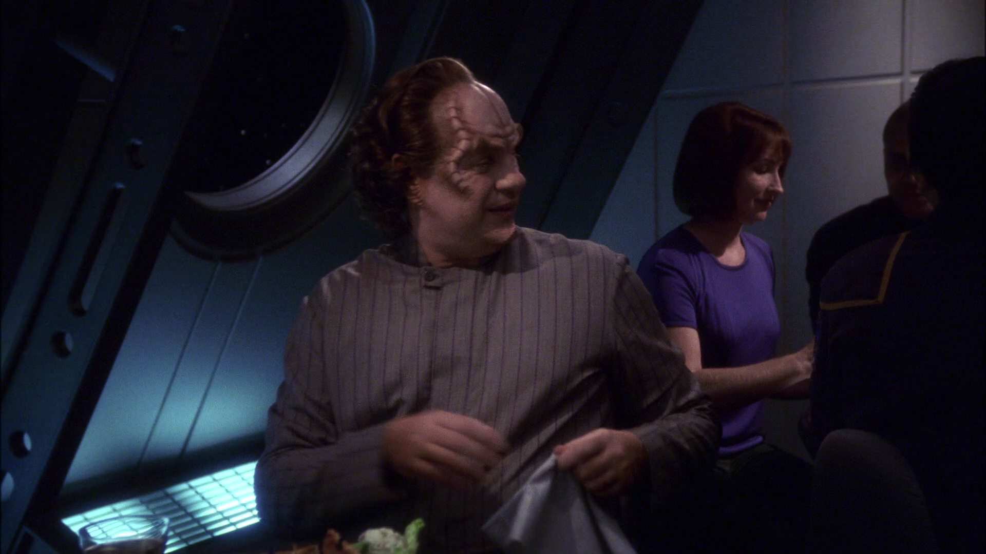 extant_StarTrek_ENT_1x13-DearDoctor_0460.jpg
