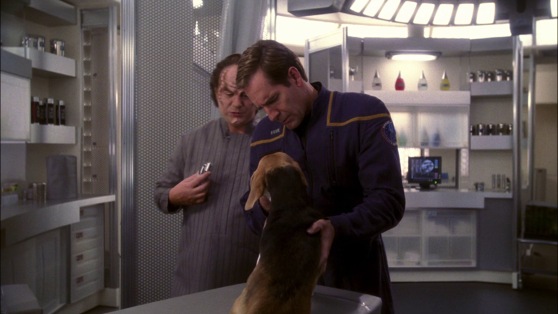 extant_StarTrek_ENT_1x13-DearDoctor_0489.jpg