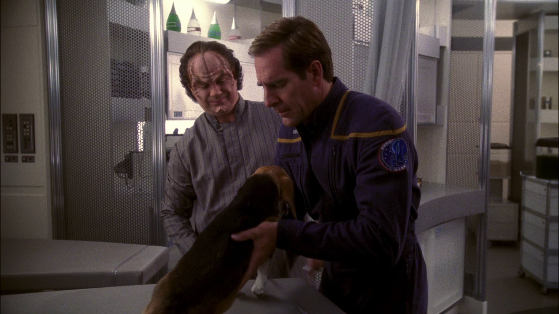 extant_StarTrek_ENT_1x13-DearDoctor_0508.jpg