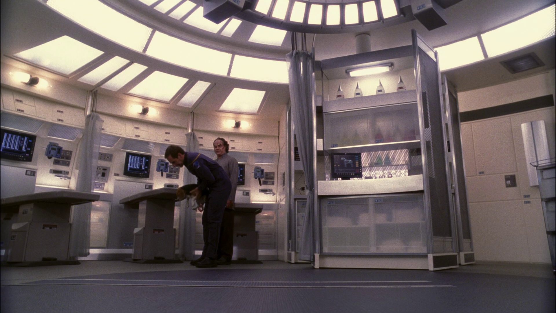 extant_StarTrek_ENT_1x13-DearDoctor_0522.jpg