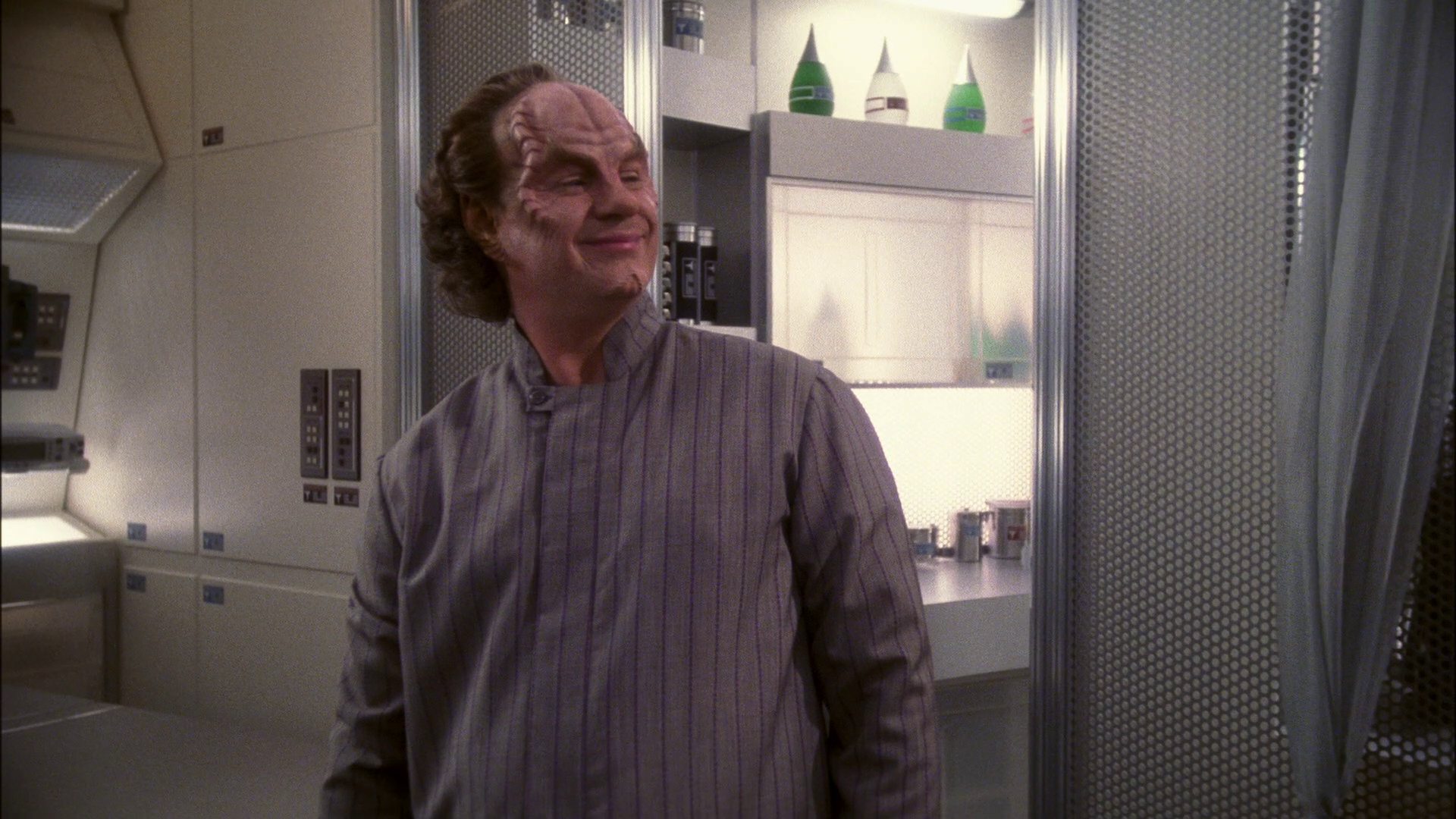 extant_StarTrek_ENT_1x13-DearDoctor_0533.jpg