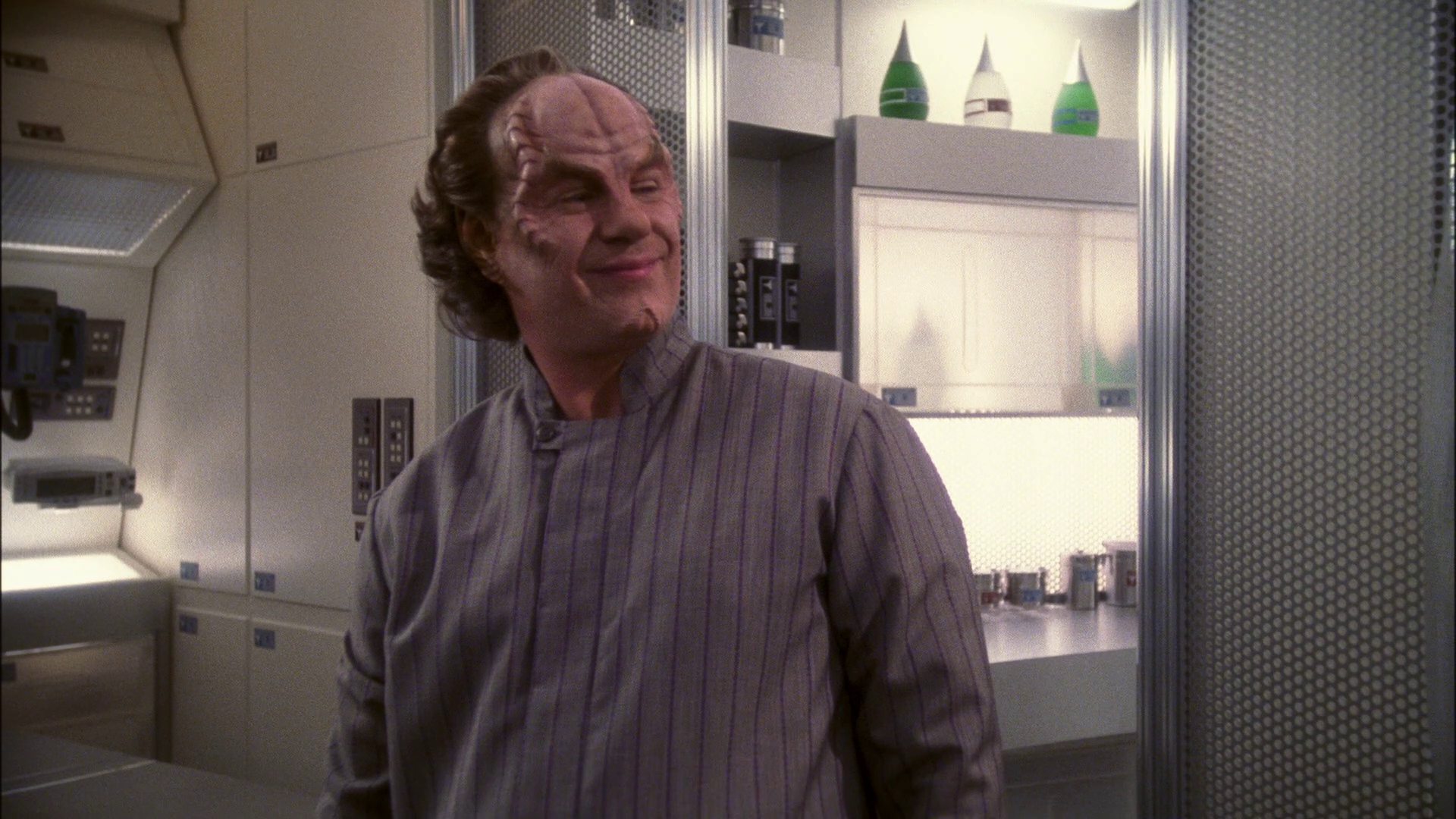 extant_StarTrek_ENT_1x13-DearDoctor_0536.jpg
