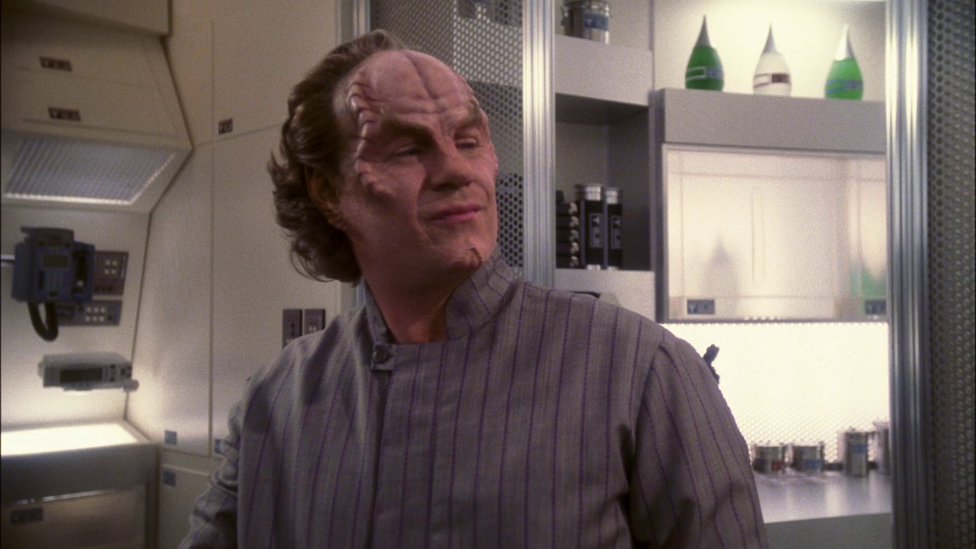 extant_StarTrek_ENT_1x13-DearDoctor_0541.jpg