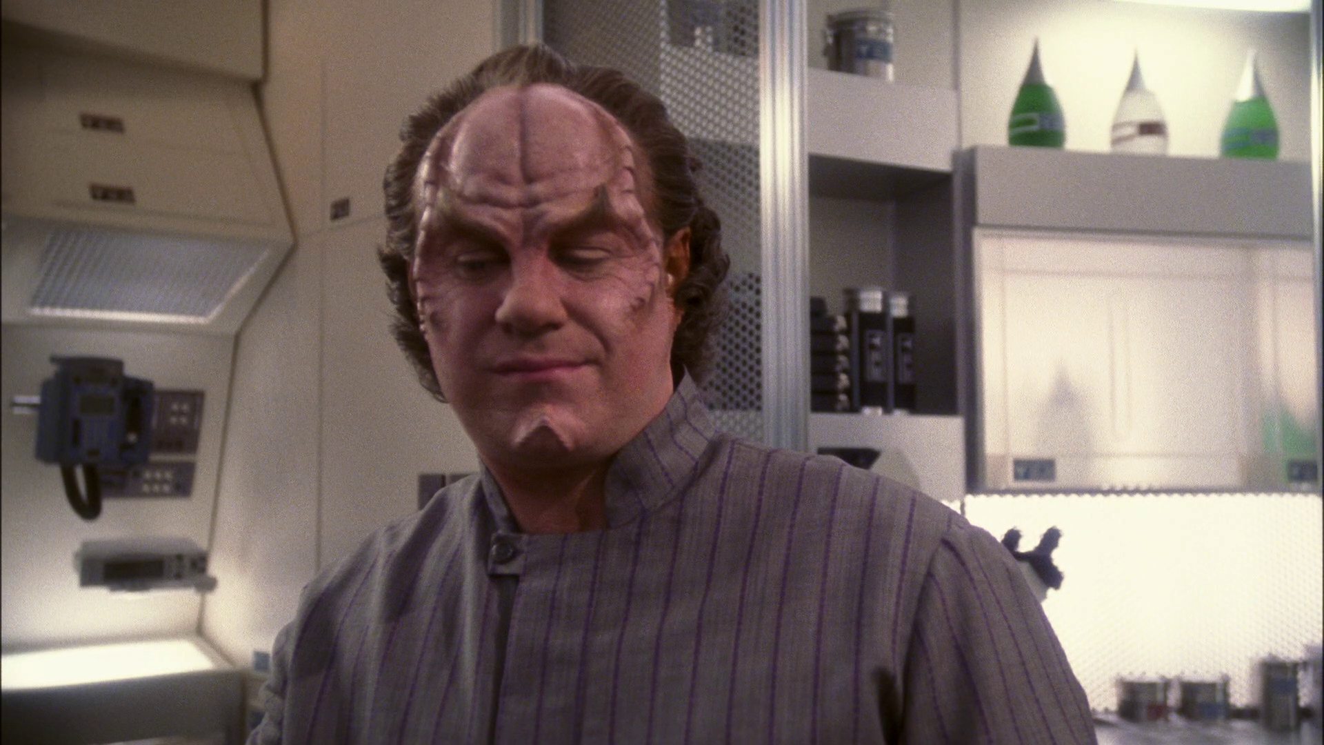 extant_StarTrek_ENT_1x13-DearDoctor_0544.jpg