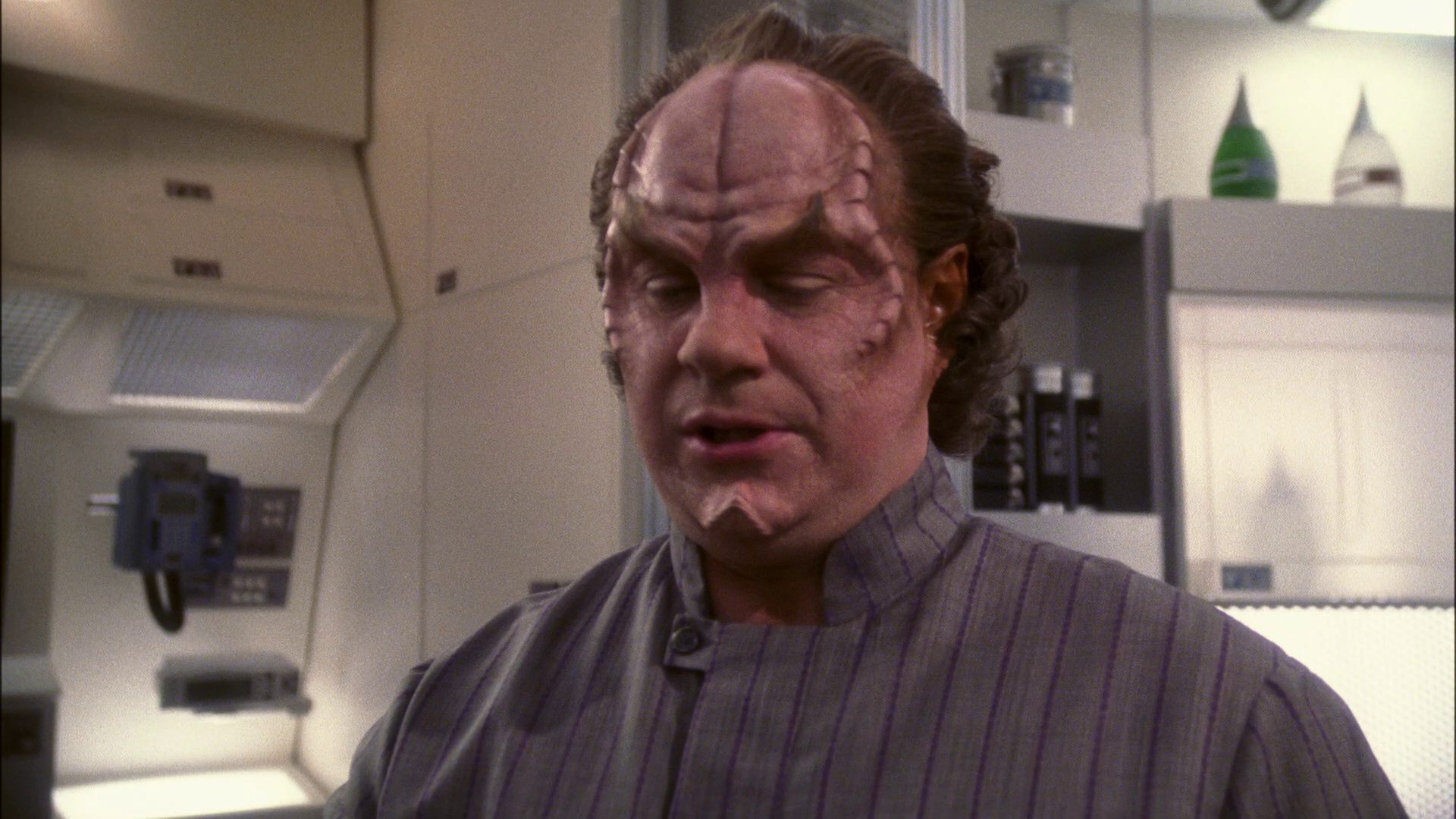 extant_StarTrek_ENT_1x13-DearDoctor_0548.jpg