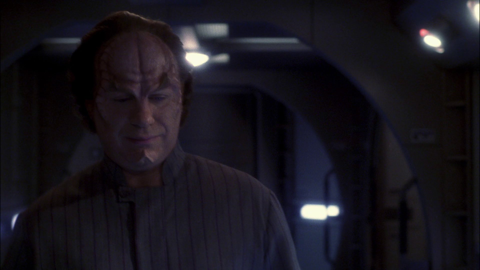 extant_StarTrek_ENT_1x13-DearDoctor_0817.jpg