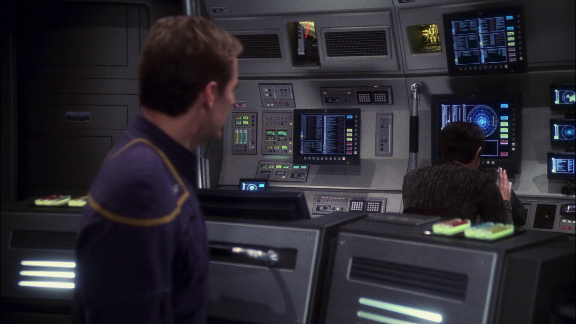 extant_StarTrek_ENT_1x13-DearDoctor_0873.jpg