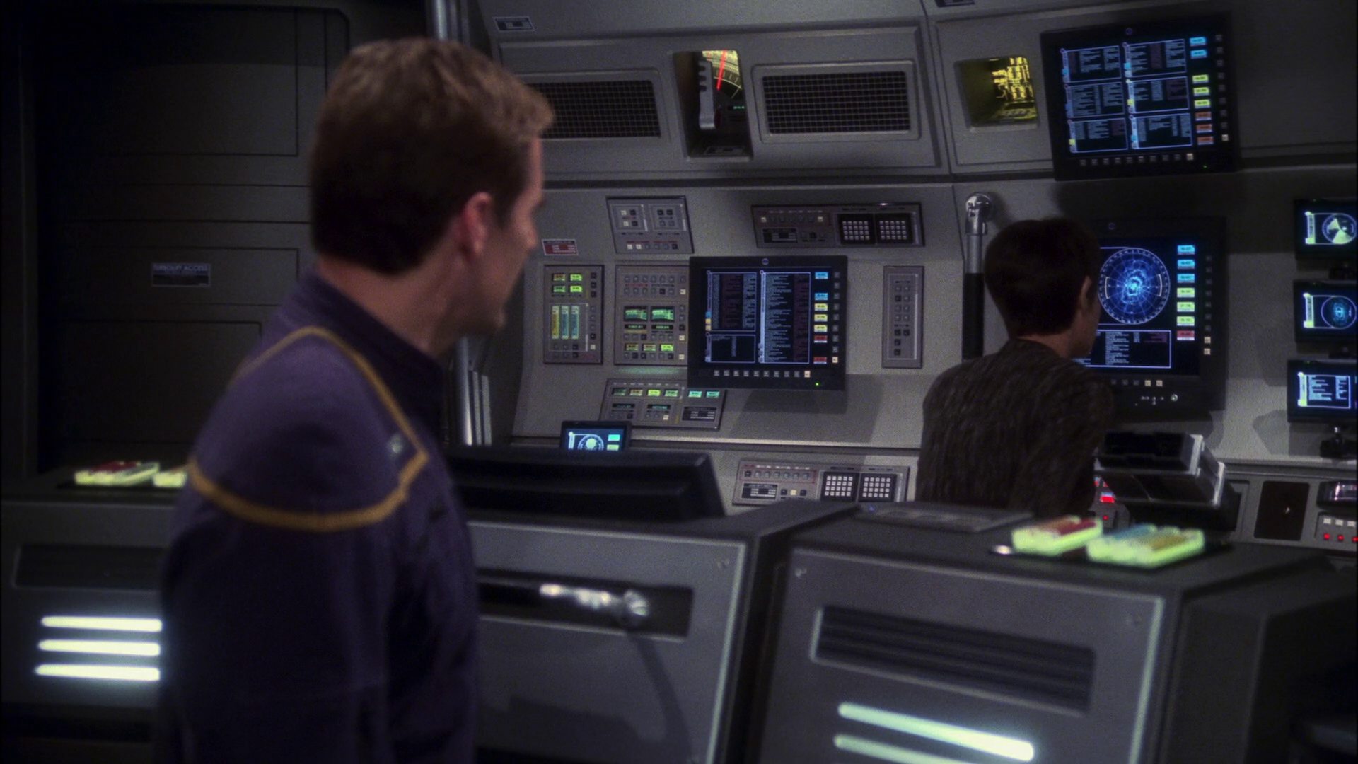 extant_StarTrek_ENT_1x13-DearDoctor_0876.jpg