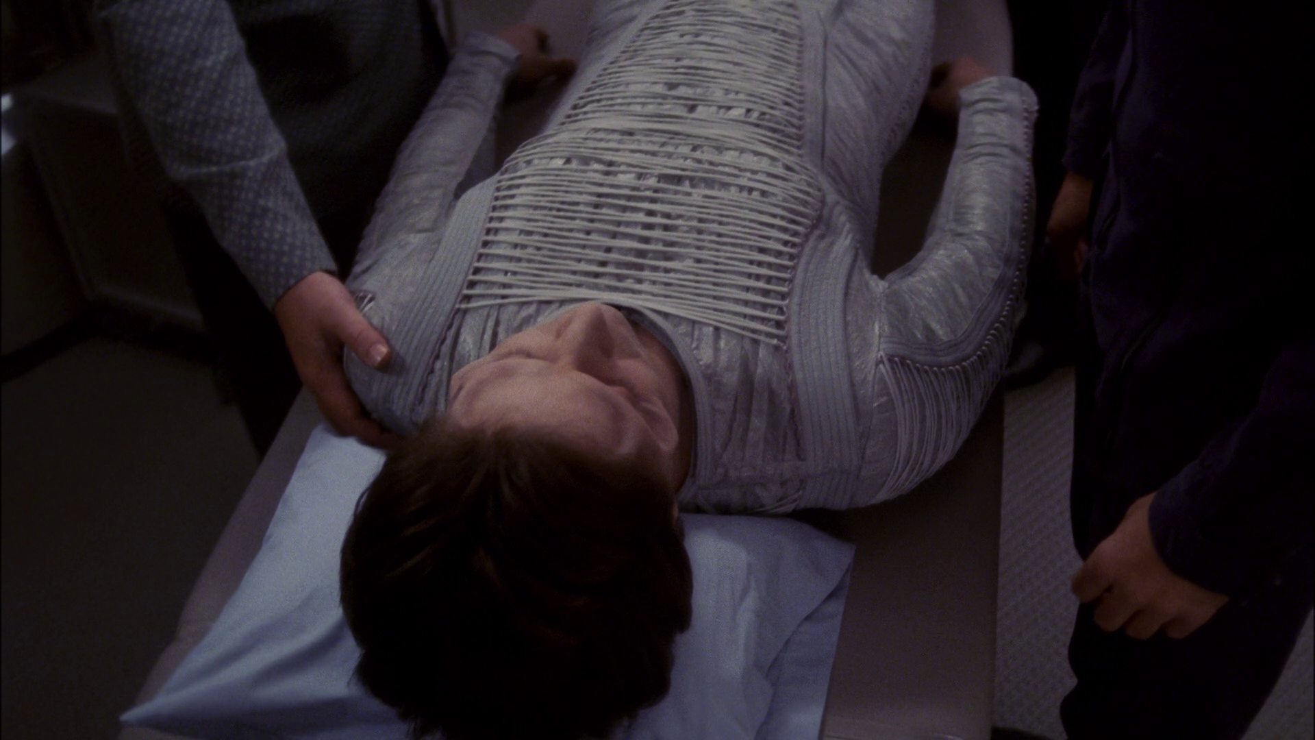 extant_StarTrek_ENT_1x13-DearDoctor_0906.jpg