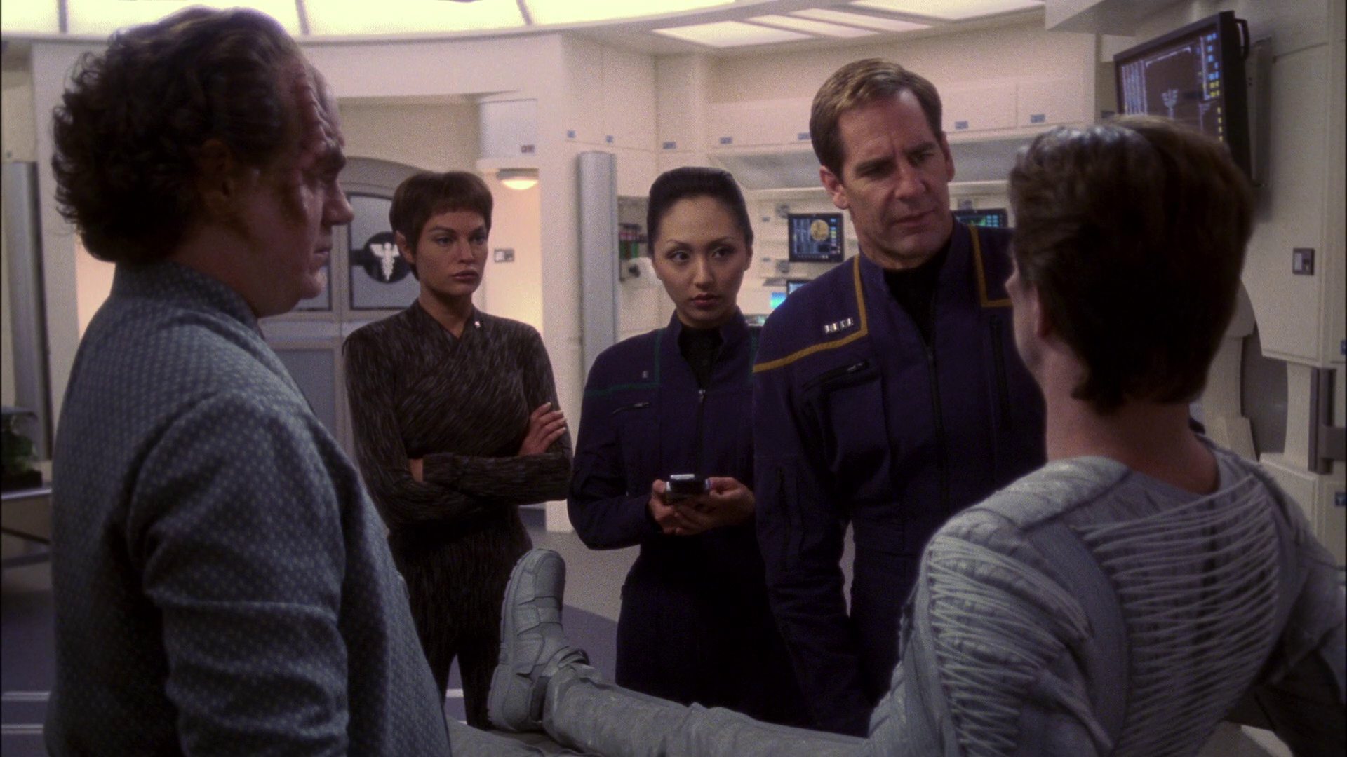 extant_StarTrek_ENT_1x13-DearDoctor_0922.jpg