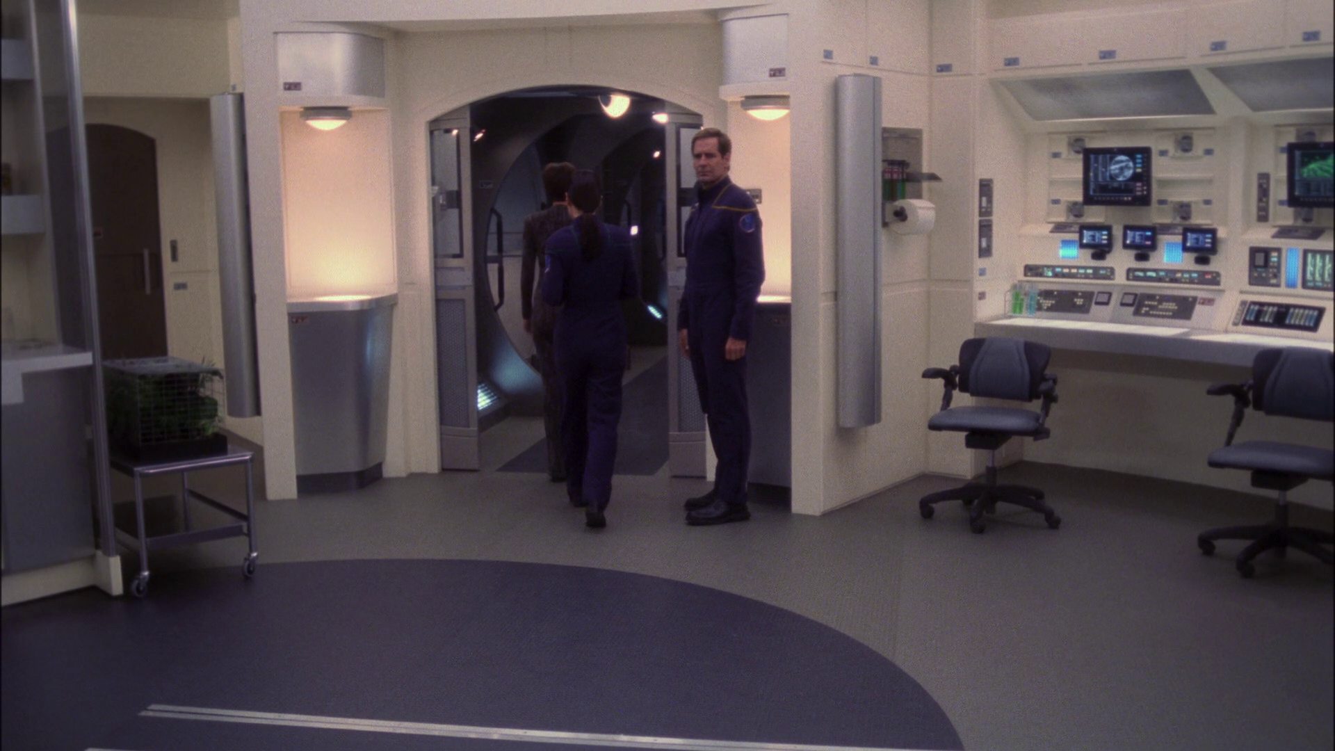 extant_StarTrek_ENT_1x13-DearDoctor_1119.jpg