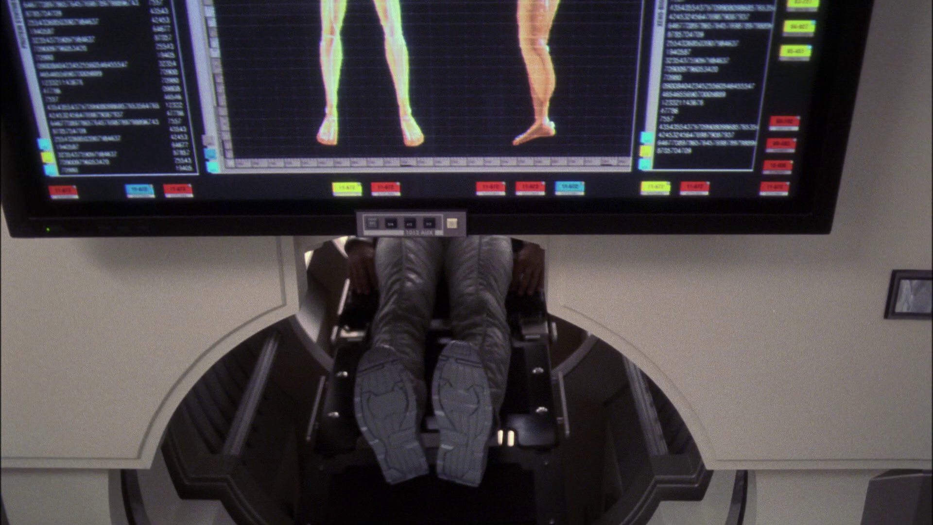 extant_StarTrek_ENT_1x13-DearDoctor_1153.jpg