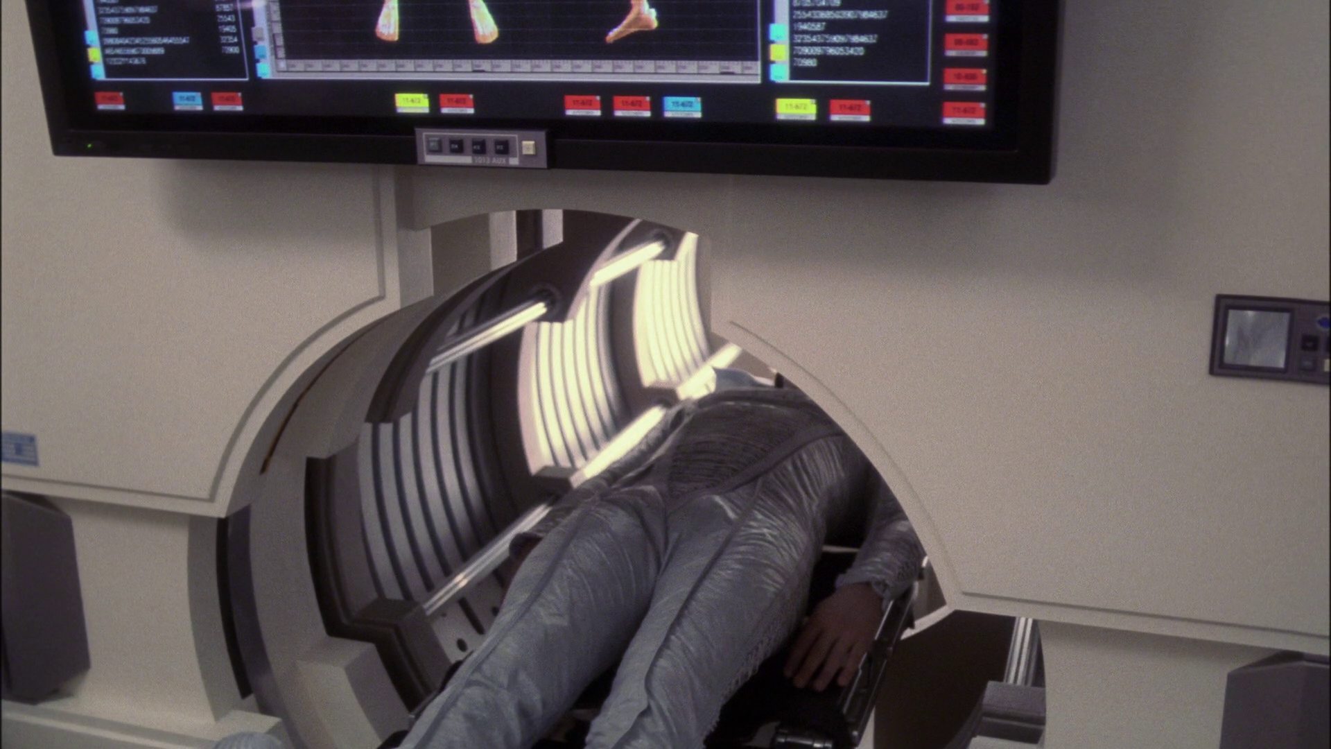 extant_StarTrek_ENT_1x13-DearDoctor_1157.jpg