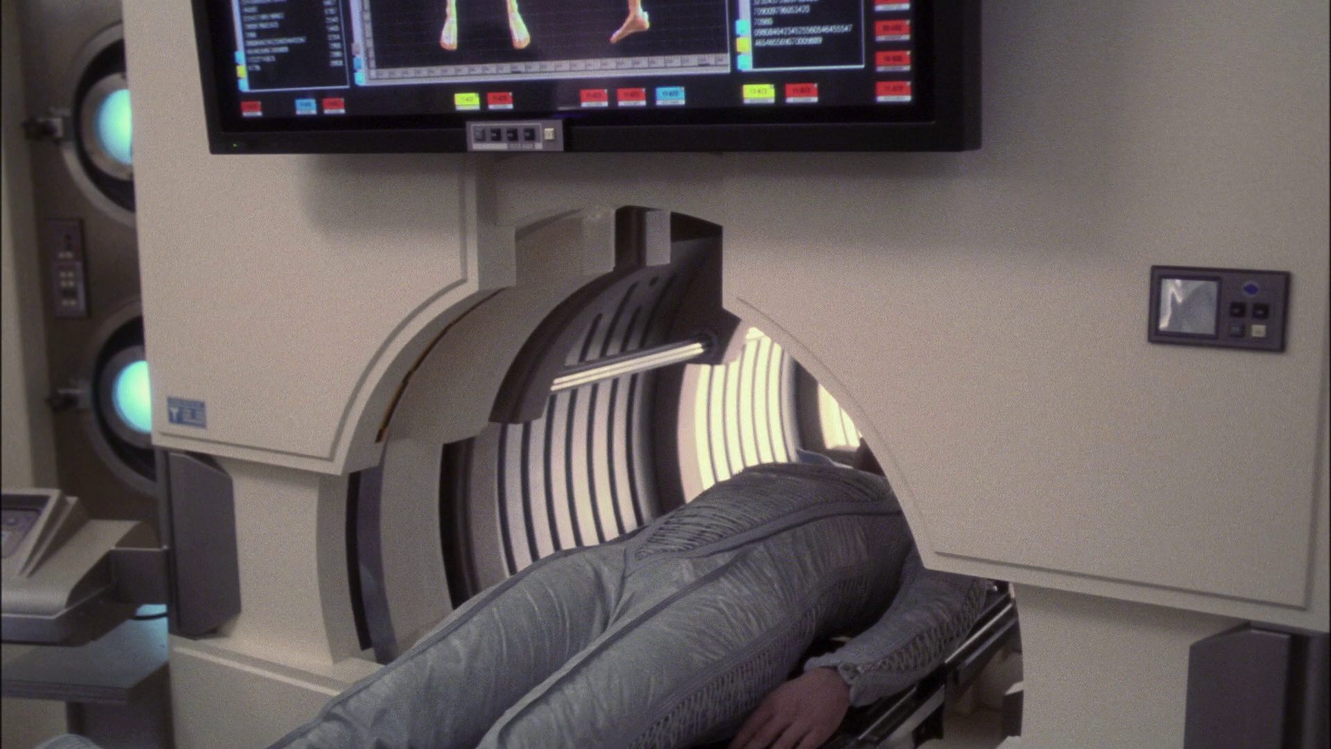 extant_StarTrek_ENT_1x13-DearDoctor_1159.jpg