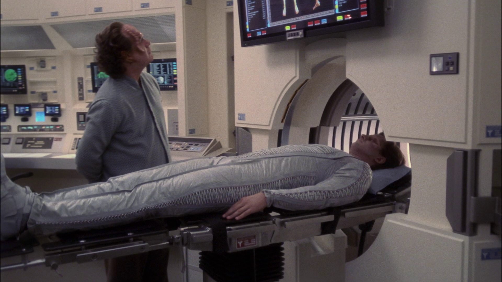 extant_StarTrek_ENT_1x13-DearDoctor_1163.jpg