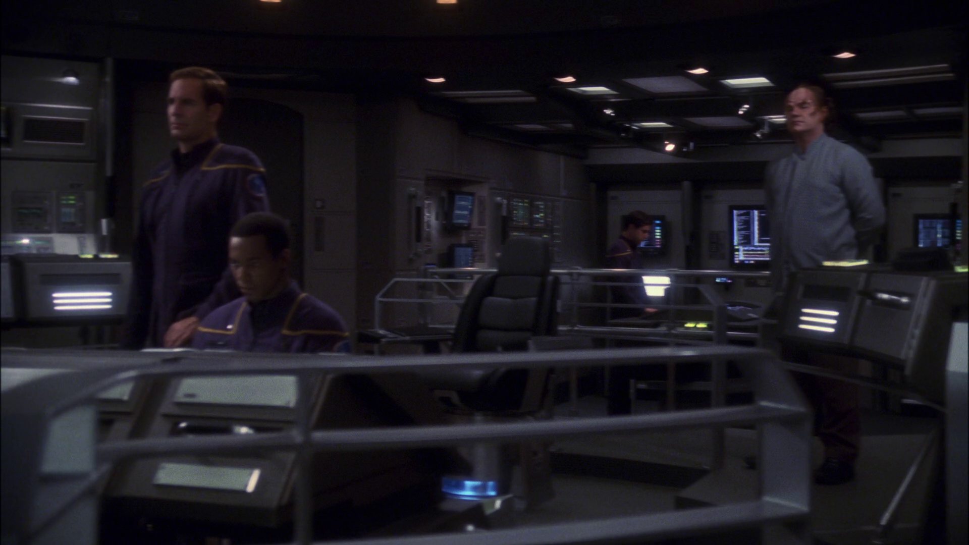 extant_StarTrek_ENT_1x13-DearDoctor_1351.jpg