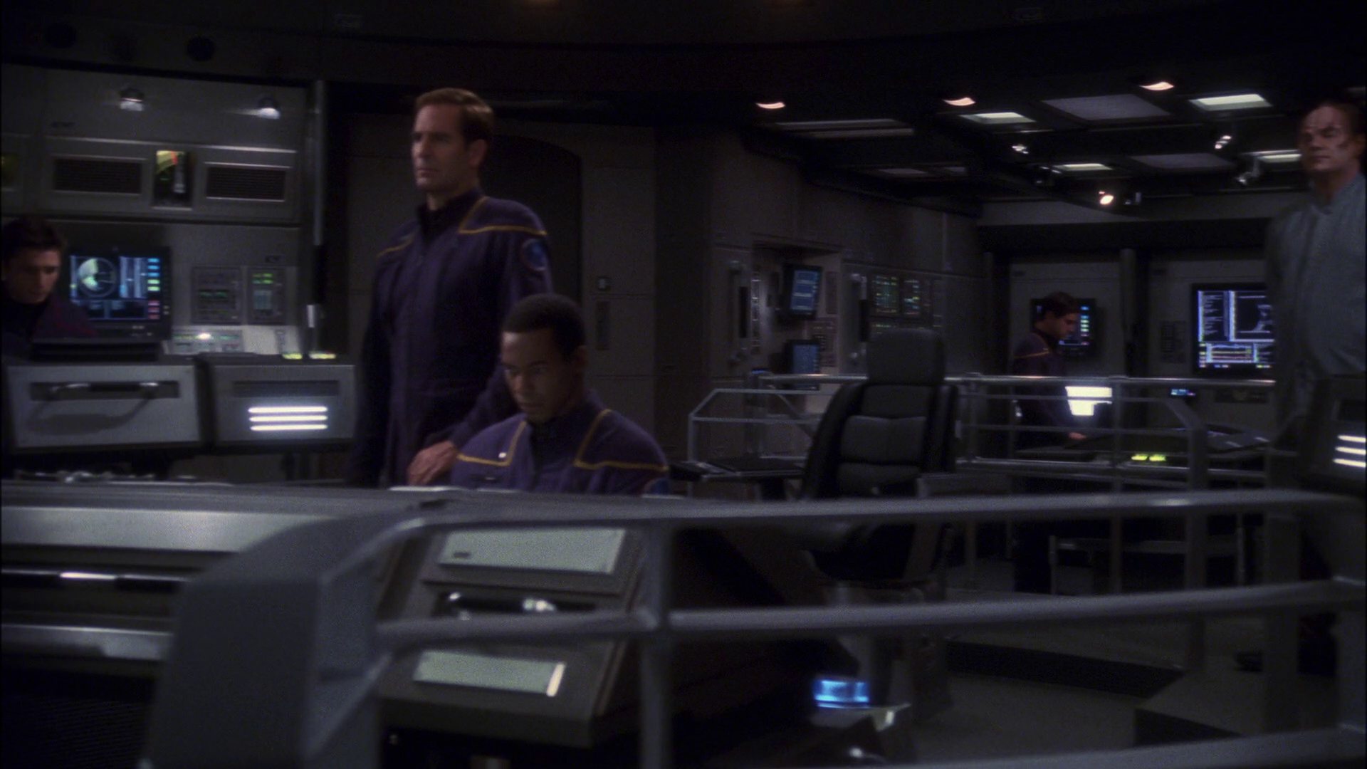 extant_StarTrek_ENT_1x13-DearDoctor_1352.jpg