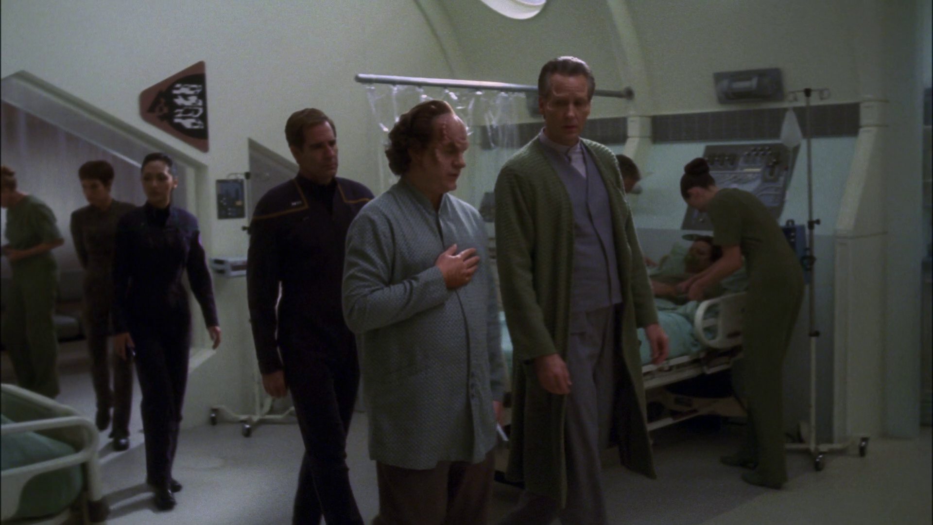 extant_StarTrek_ENT_1x13-DearDoctor_1397.jpg