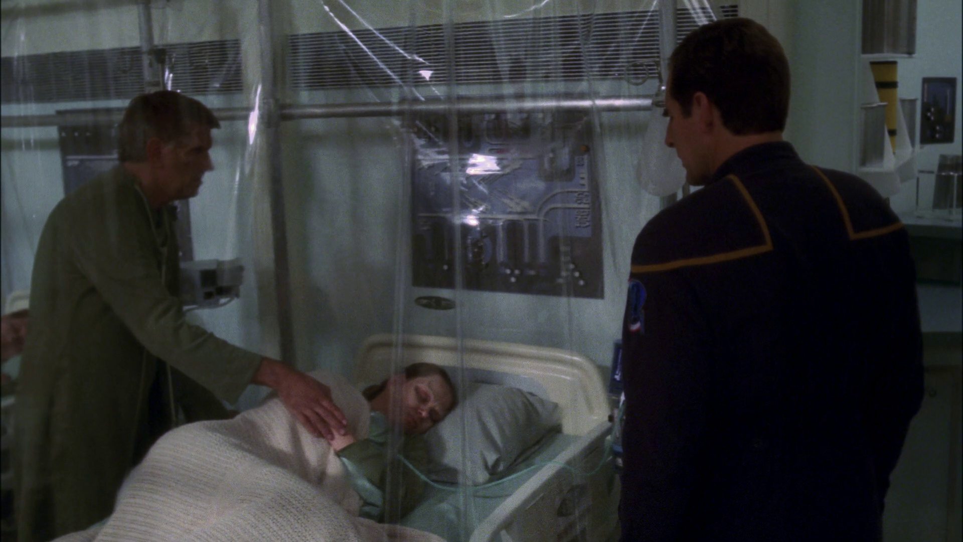 extant_StarTrek_ENT_1x13-DearDoctor_1422.jpg