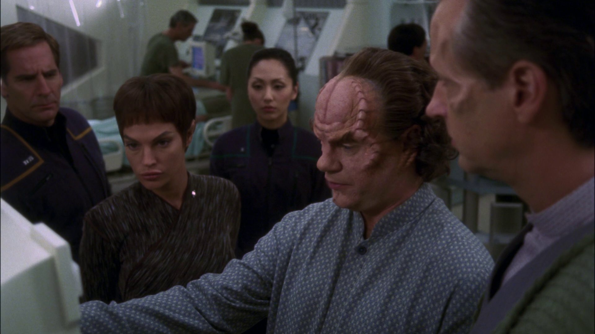 extant_StarTrek_ENT_1x13-DearDoctor_1436.jpg