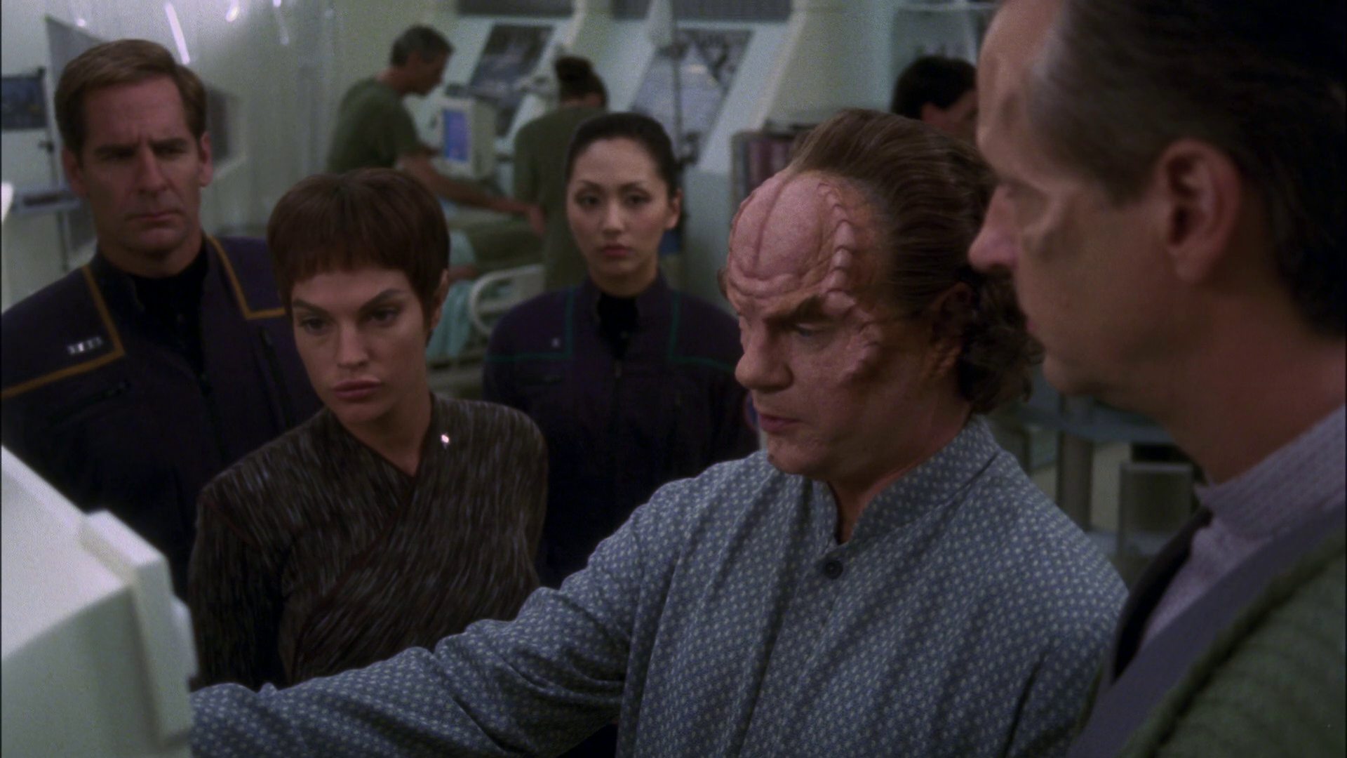 extant_StarTrek_ENT_1x13-DearDoctor_1437.jpg
