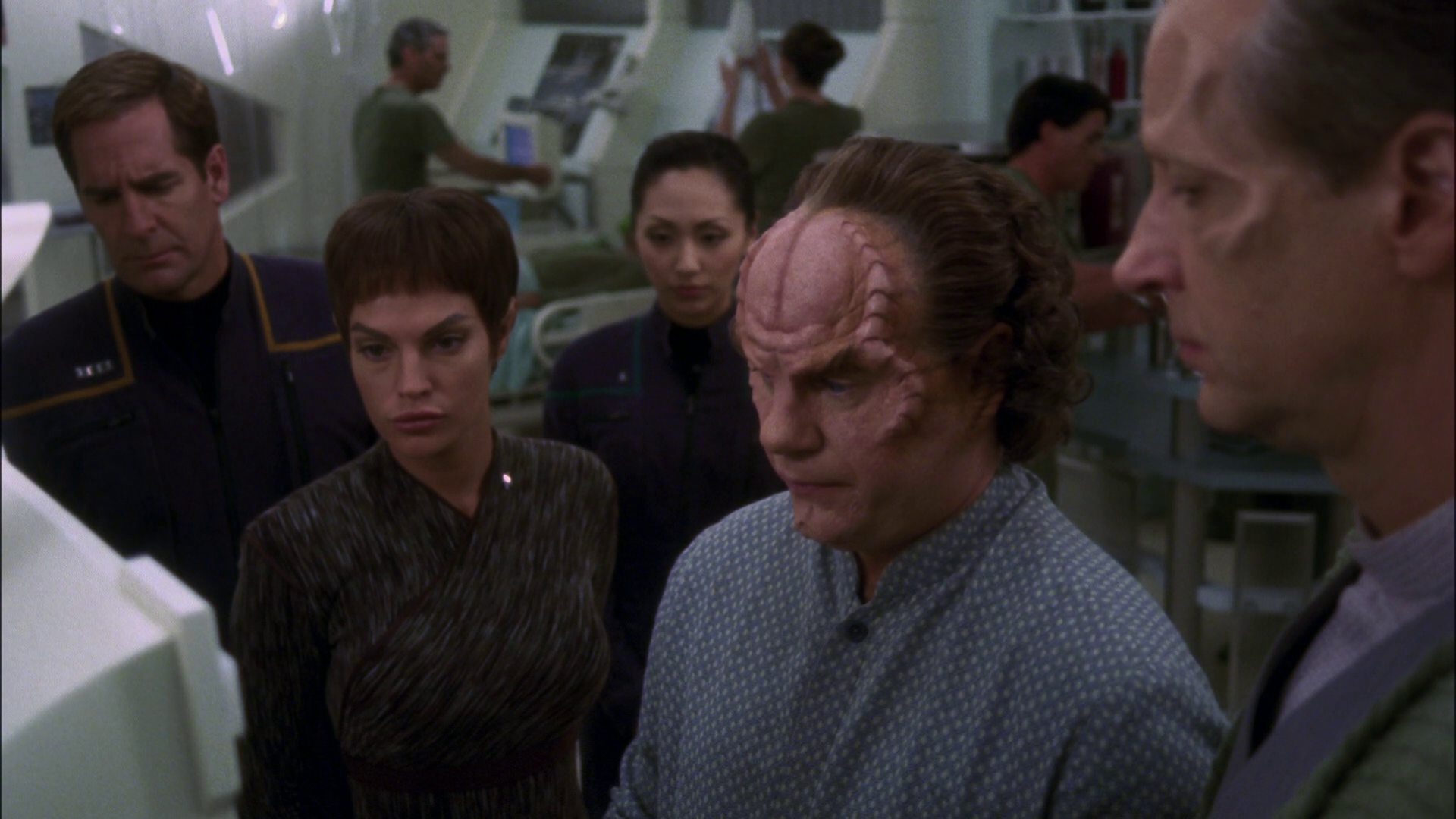 extant_StarTrek_ENT_1x13-DearDoctor_1444.jpg