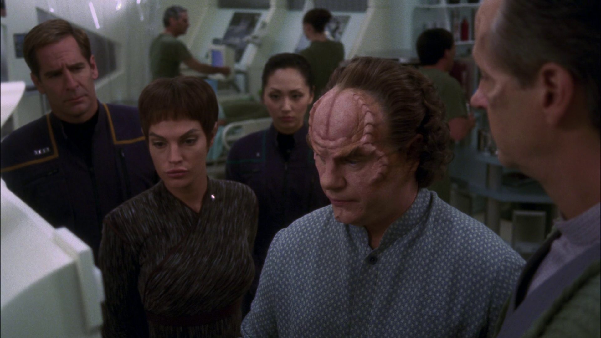 extant_StarTrek_ENT_1x13-DearDoctor_1447.jpg